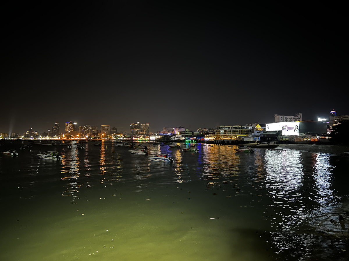 Picture Thailand Pattaya 2023-12 83 - Savings Pattaya