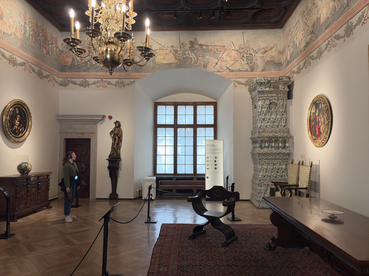 Picture Poland Krakow Wawel castle 2026-09 56