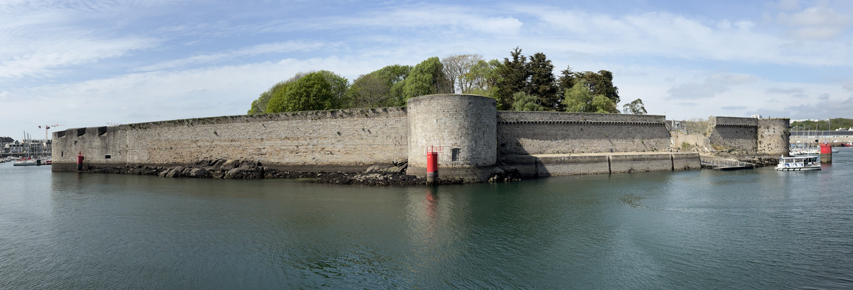Picture France Concarneau Ville close 2026-04 62 - Restaurant Ville close