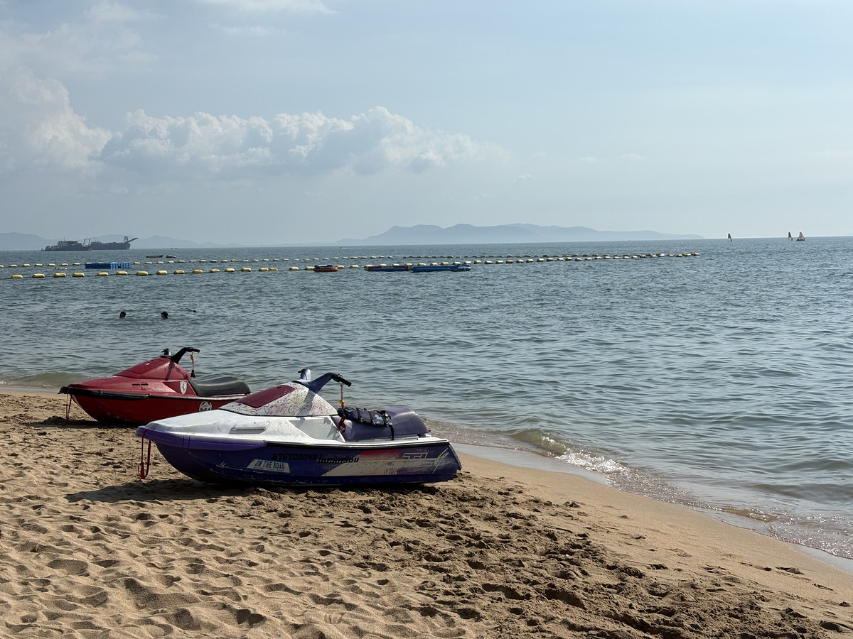 Picture Thailand Pattaya Dongtan beach 2025-12 15 - City Dongtan beach