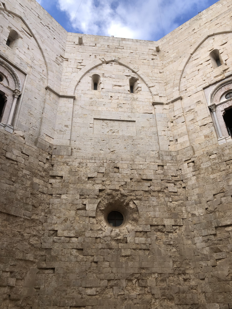 Picture Italy Castel del monte 2024-09 9 - Sunrise Castel del monte