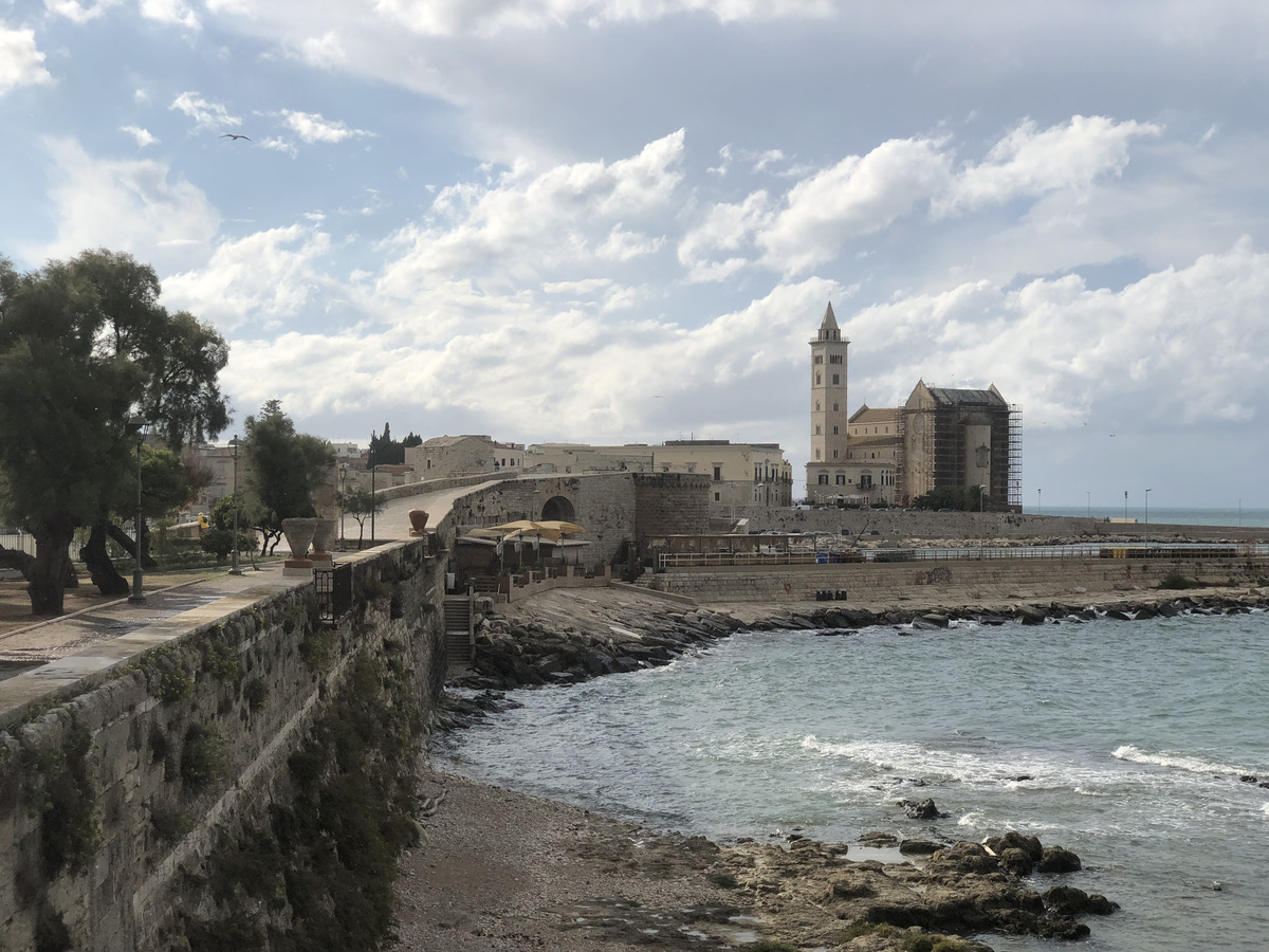 Picture Italy Trani 2024-09 63 - Sunrise Trani