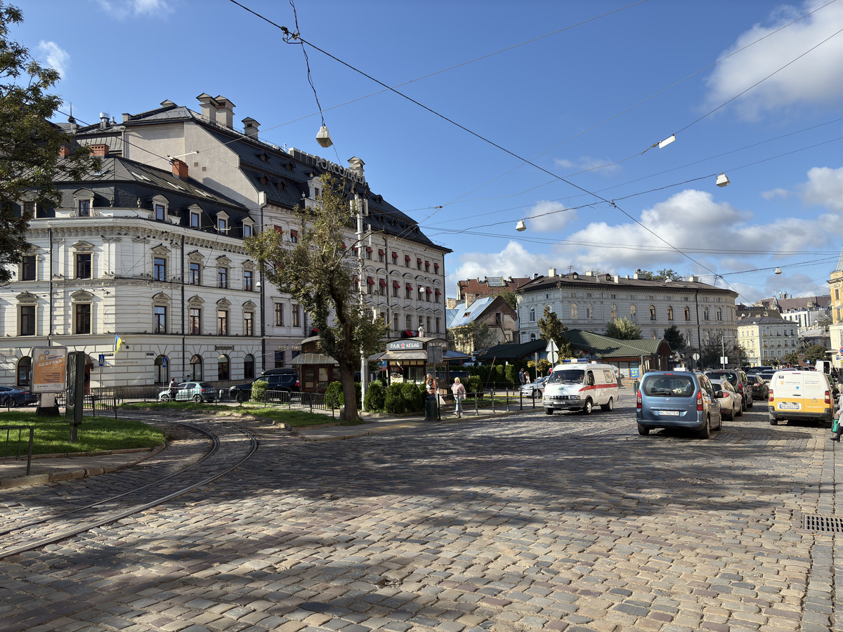 Picture Ukraine Lviv 2024-10 526 - Hotel Pools Lviv
