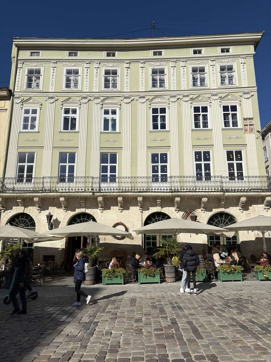 Picture Ukraine Lviv 2024-10 199 - Restaurants Lviv