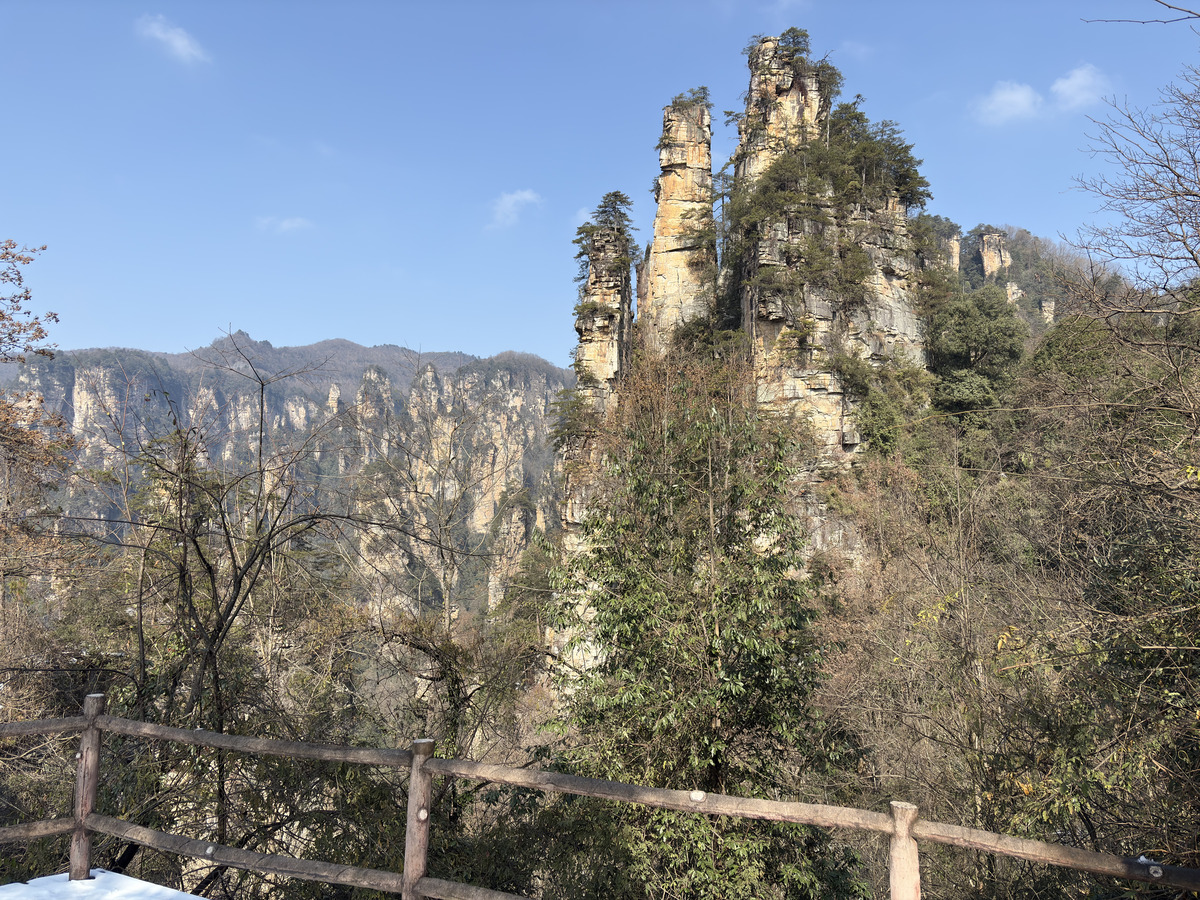 Picture China Zhangjiajie Tianzi Mountrain 2026-01 118 - Waterfalls Tianzi Mountrain