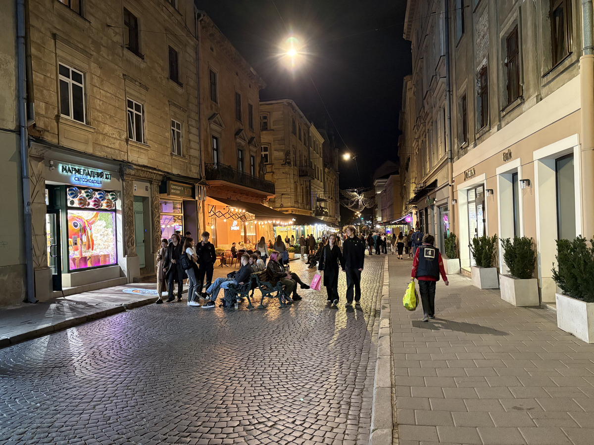 Picture Ukraine Lviv 2024-10 250 - Lake Lviv