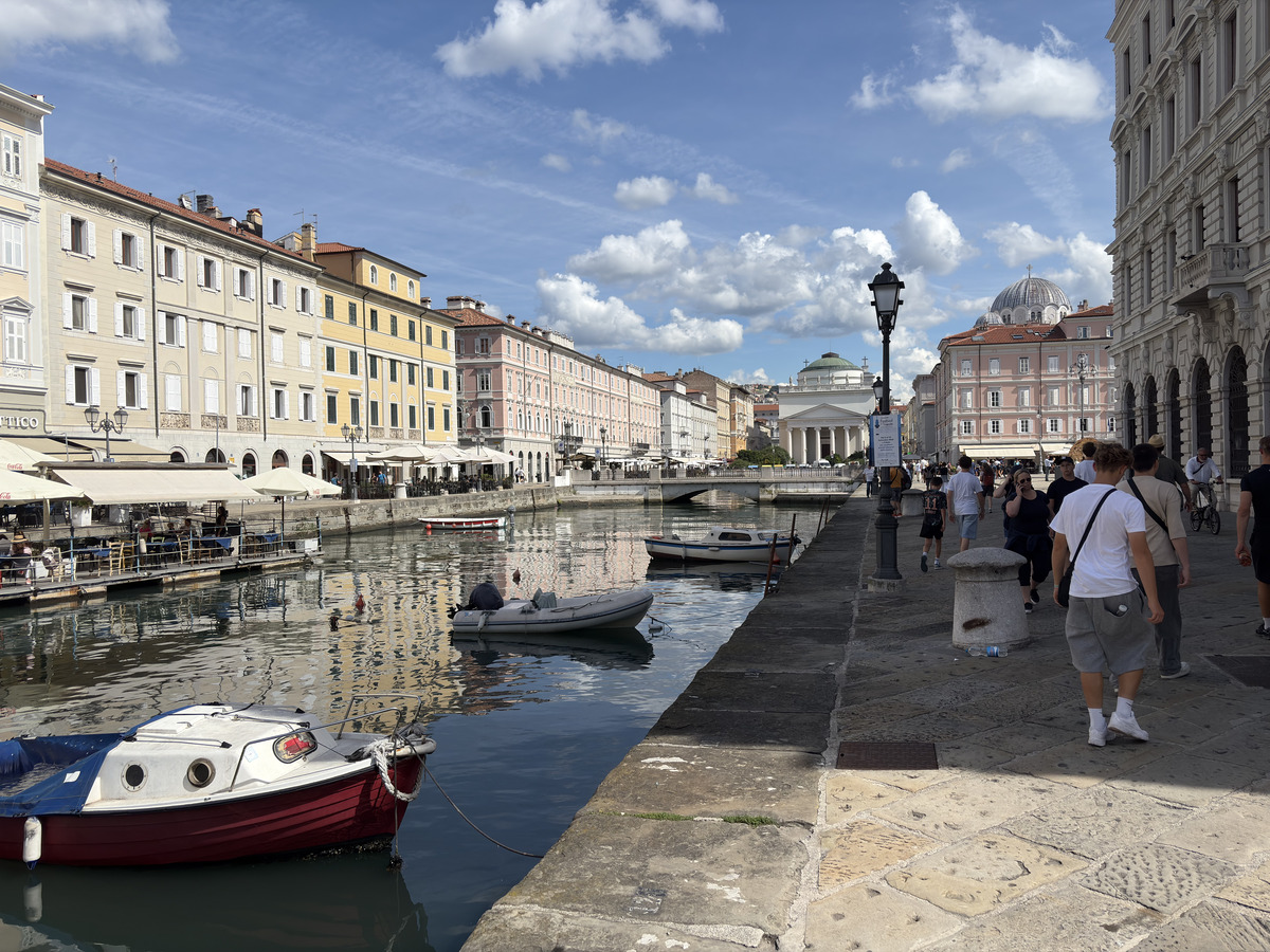 Picture Italy Trieste 2025-09 5 - Hotels Trieste