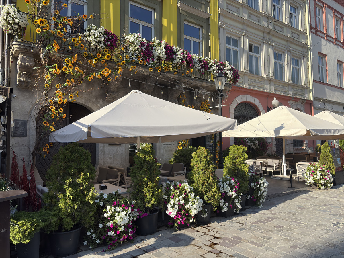 Picture Ukraine Lviv 2025-09 140 - Restaurants Lviv