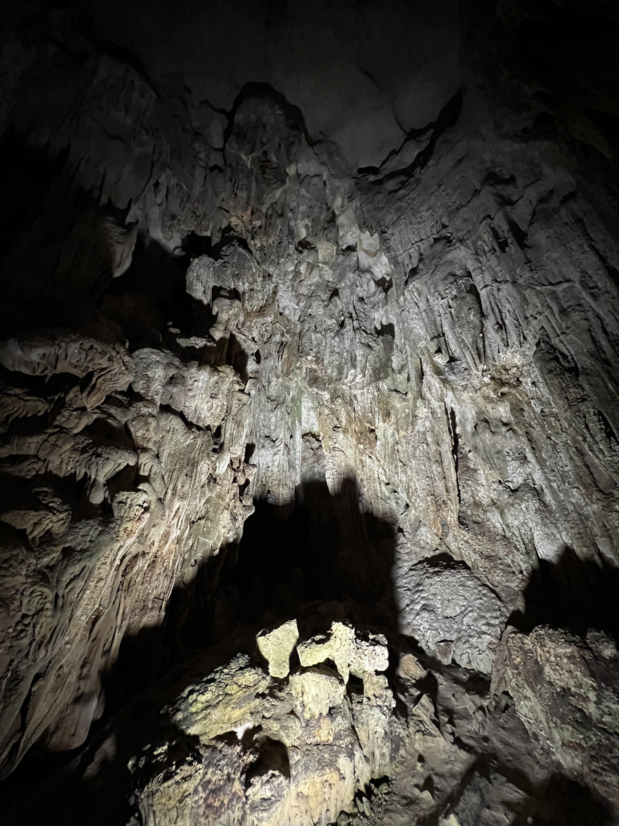 Picture Vietnam Ha Long Bay Sung Sot Cave 2024-01 17 - Hotel Sung Sot Cave
