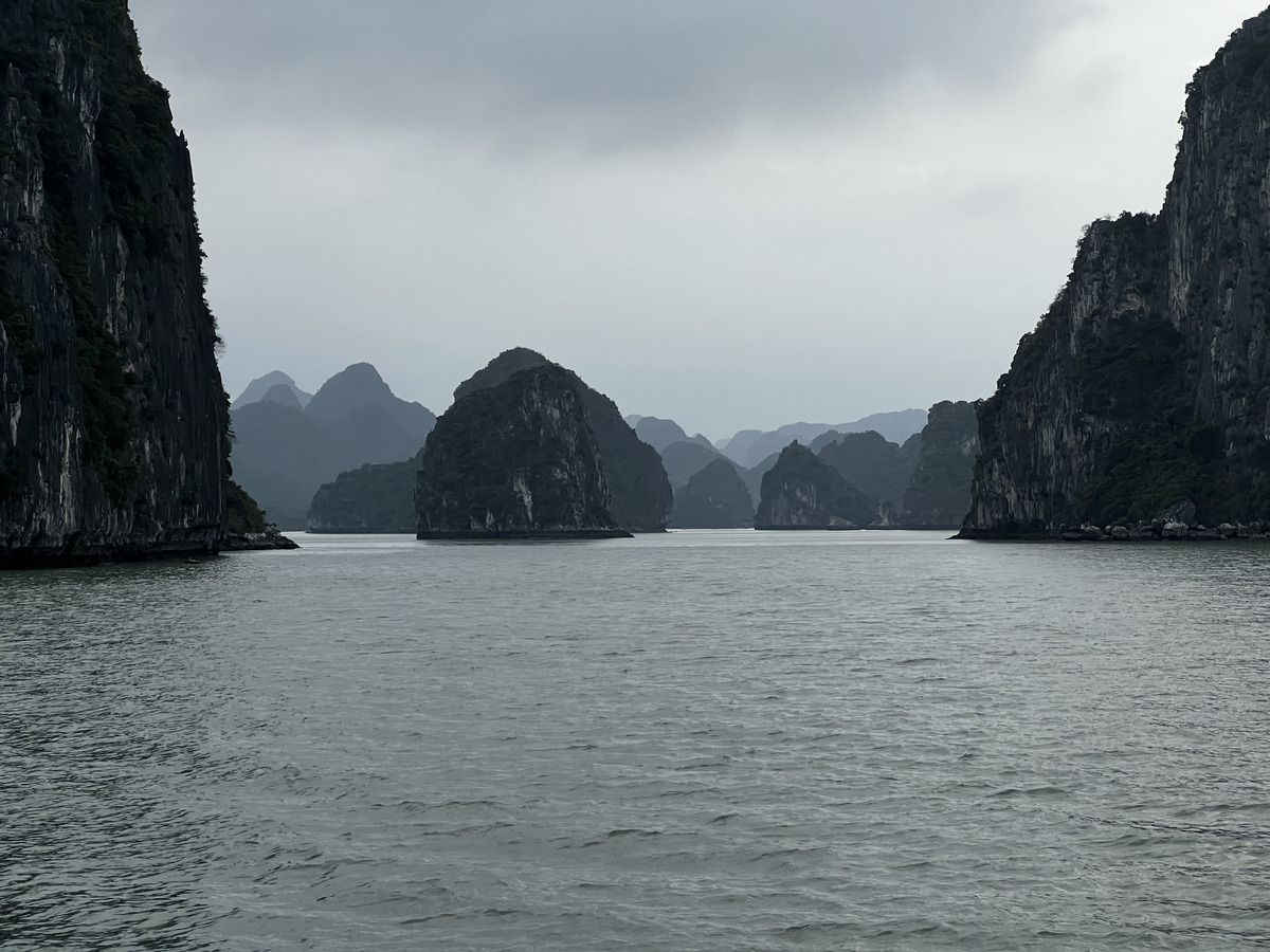 Picture Vietnam Ha Long Bay 2024-01 158 - Transport Ha Long Bay