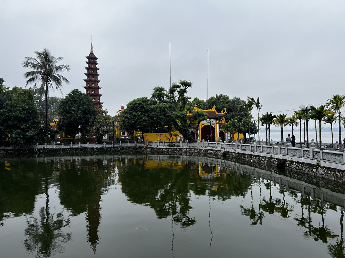 Picture Vietnam Hanoi Tran Quoc Pagoda 2024-01 4 - Saving Tran Quoc Pagoda