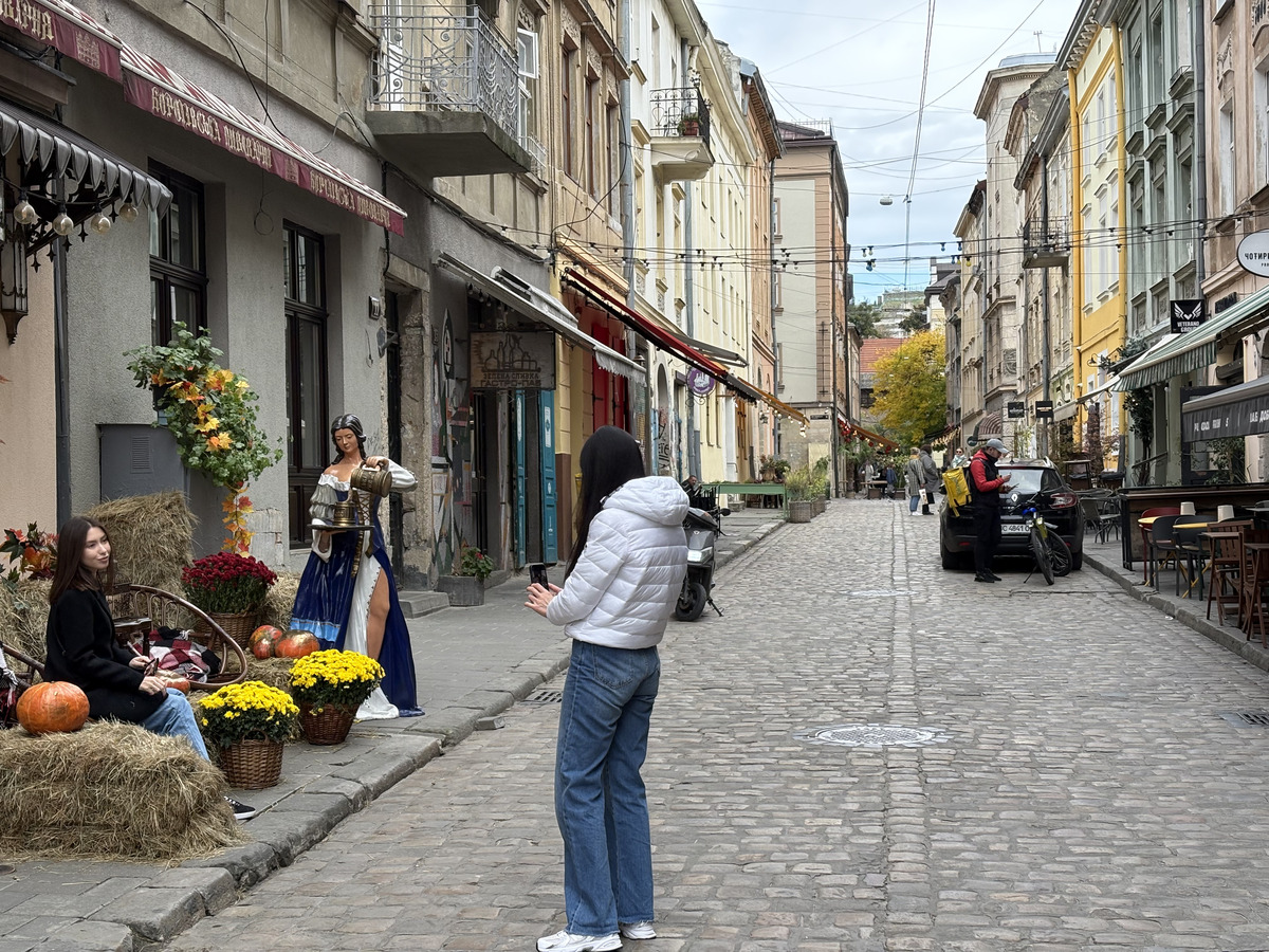 Picture Ukraine Lviv 2024-10 397 - Lakes Lviv