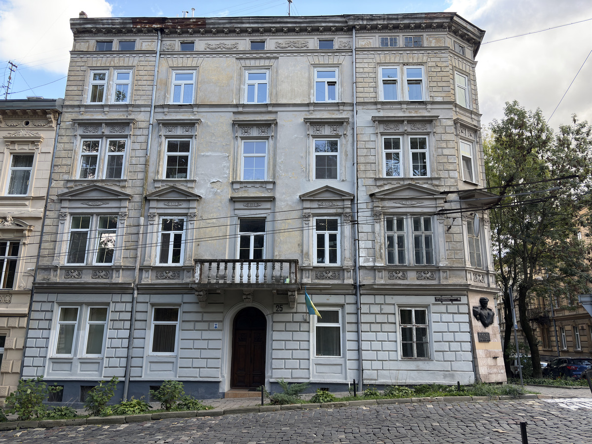 Picture Ukraine Lviv 2024-10 591 - Hotels Lviv