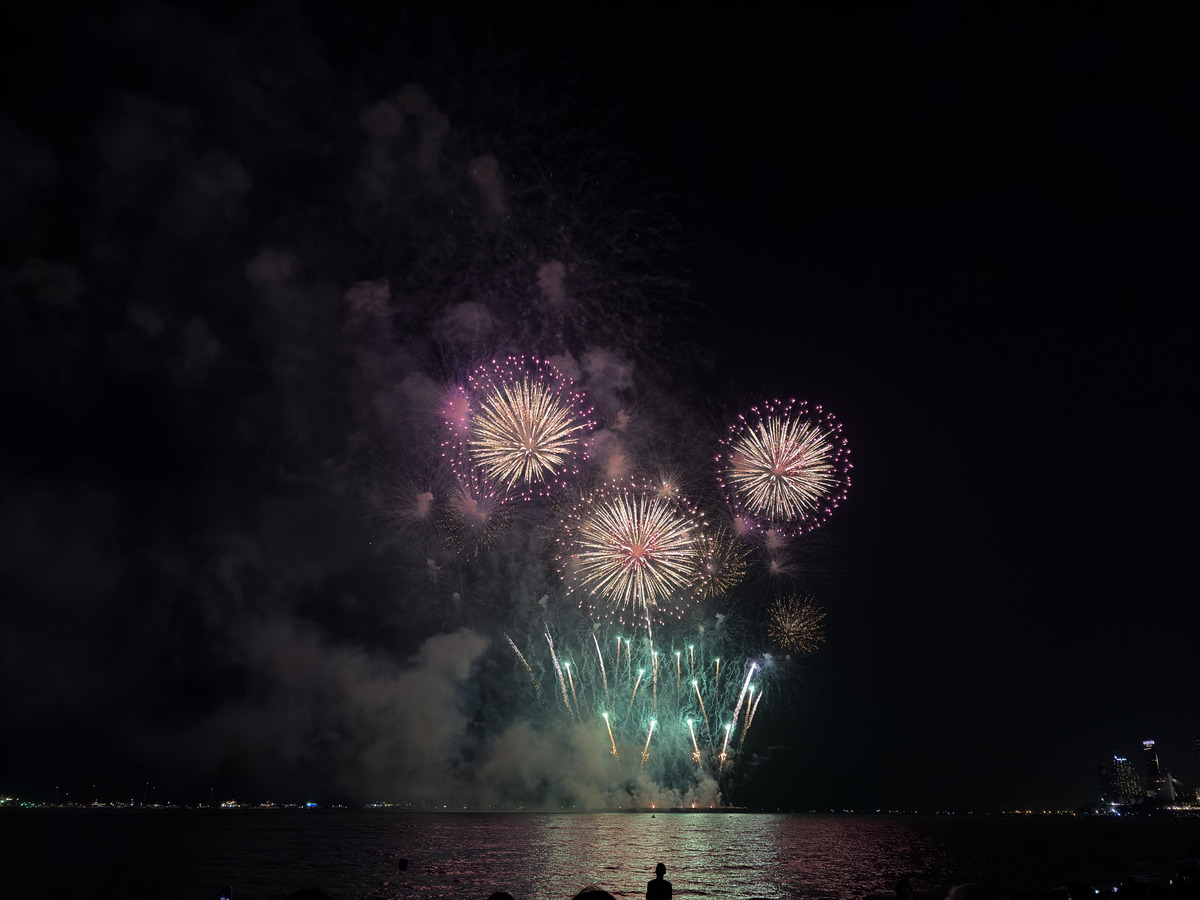 Picture Thailand Pattaya Fireworks 2024-12 93 - Rentals Fireworks