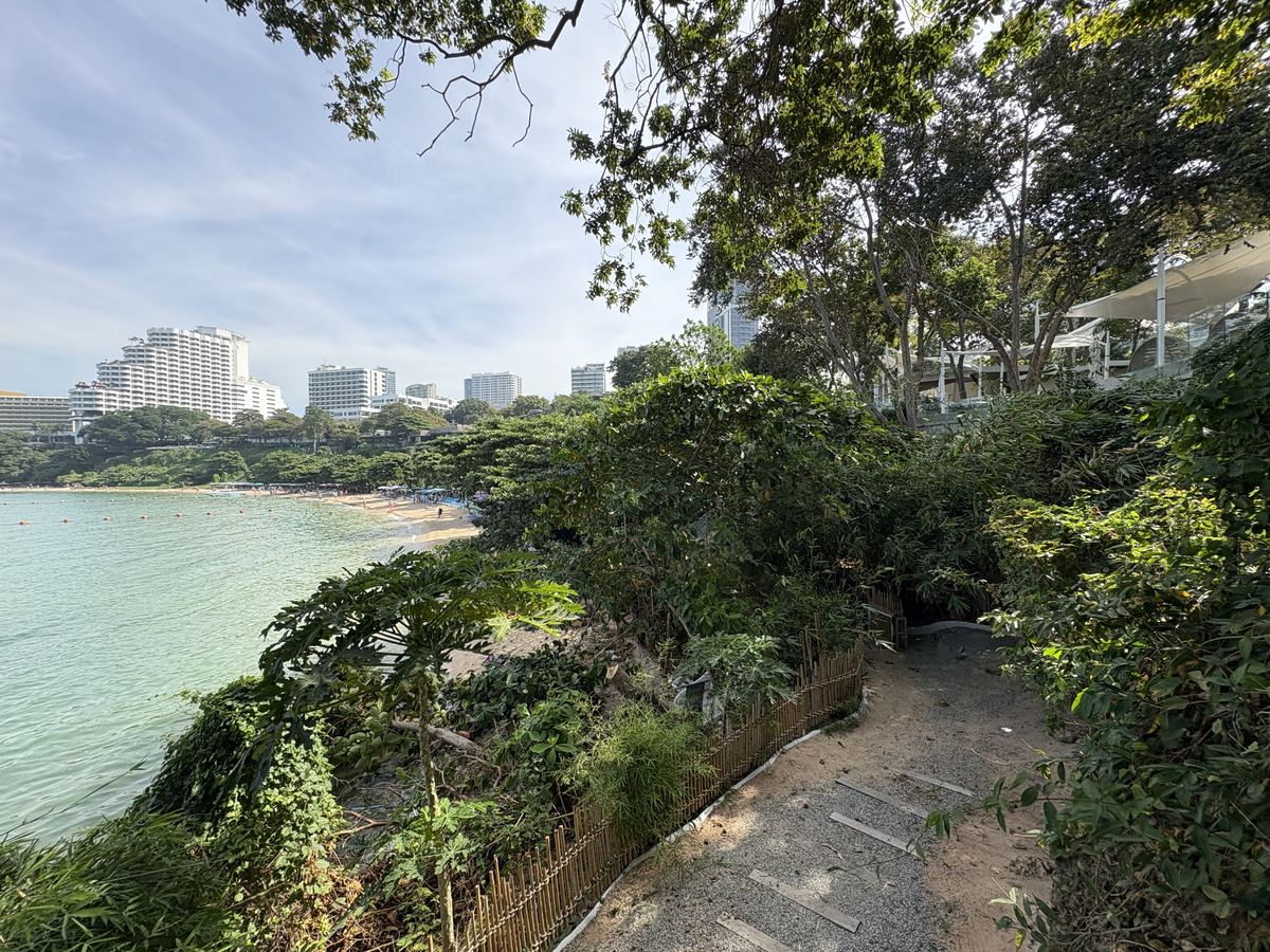 Picture Thailand Pattaya Oxygen Restaurant 2024-12 43 - Weather Oxygen Restaurant