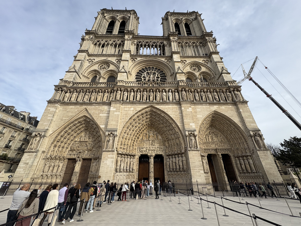 Picture France Paris Notre Dame 2025-03 4 - Winter Notre Dame