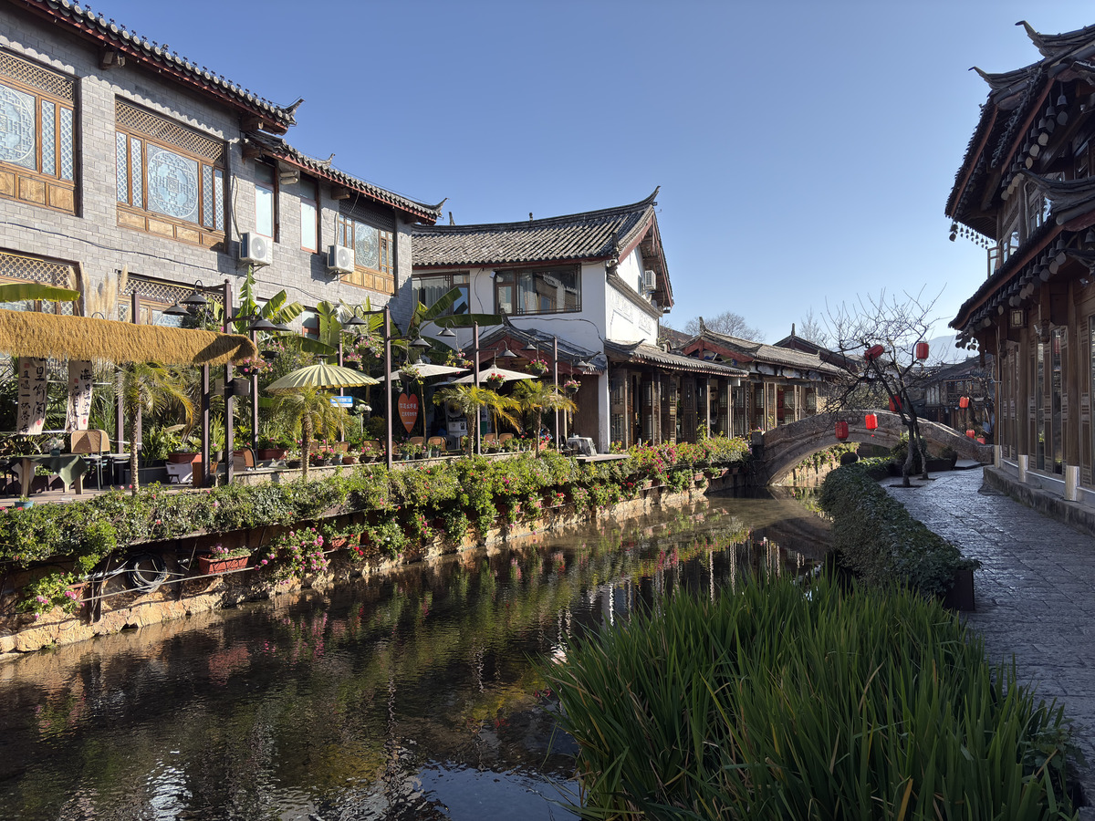 Picture China Lijiang 2026-01 459 - Hotel Pool Lijiang