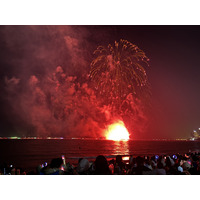 Picture Thailand Pattaya Fireworks 2024-12 91 - Streets Fireworks