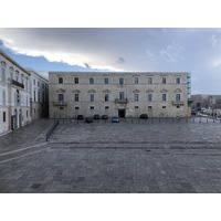 Picture Italy Trani 2024-09 74 - Saving Trani