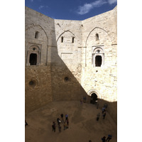 Picture Italy Castel del monte 2024-09 25 - Cost Castel del monte