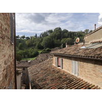 Picture Italy Urbino 2024-09 41 - Streets Urbino