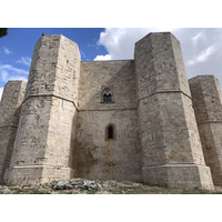 Picture Italy Castel del monte 2024-09 84 - To see Castel del monte