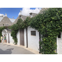 Picture Italy Alberobello 2024-09 75 - Night Alberobello