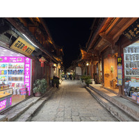 Picture China Lijiang 2026-01 709 - Shopping Lijiang