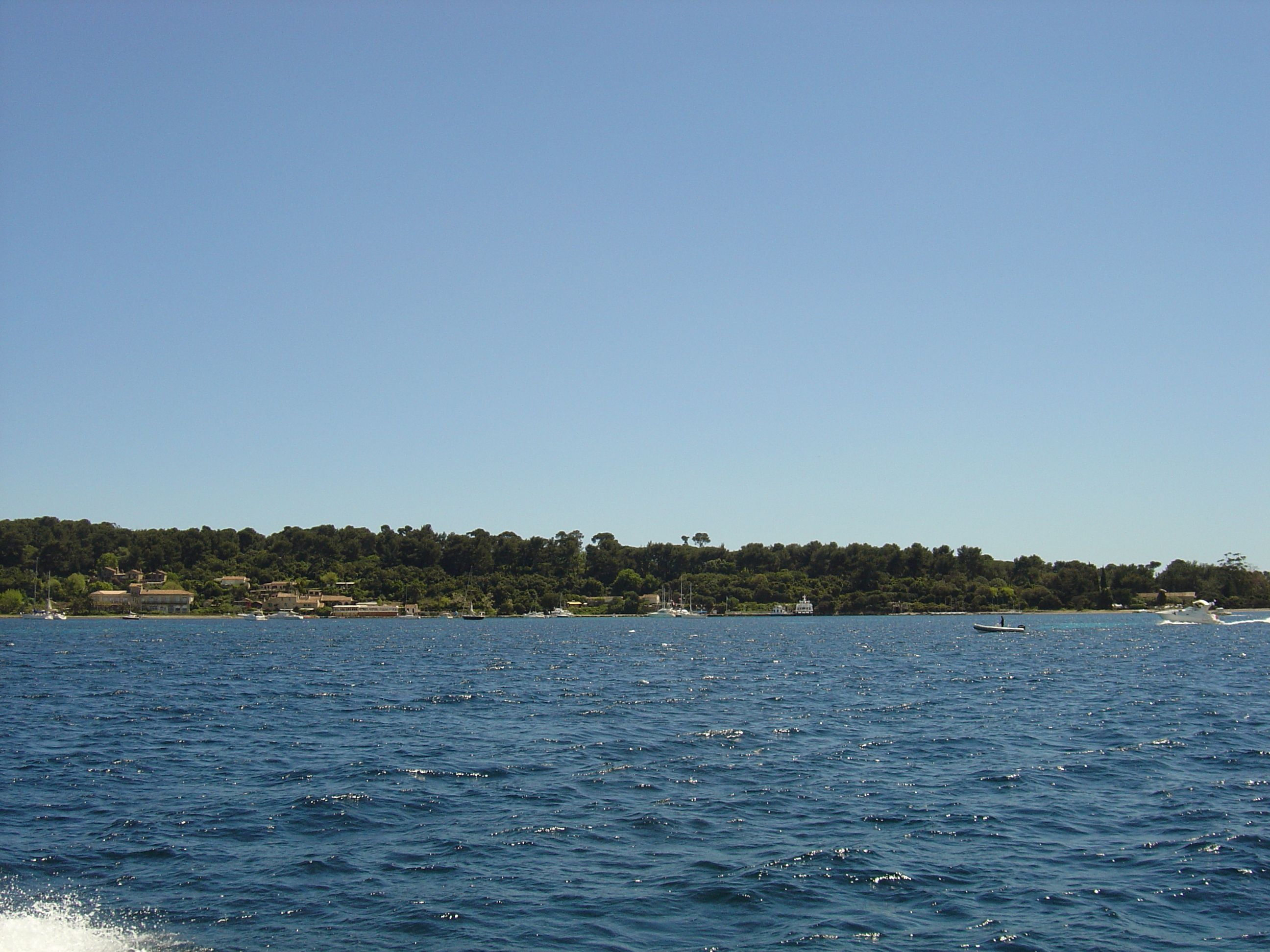 รูปถ่าย ฝรั่งเศส(France) คานส์(Cannes) เกาะแซ็งต์-มาร์เกอริต(Sainte Marguerite) 2004-05 24