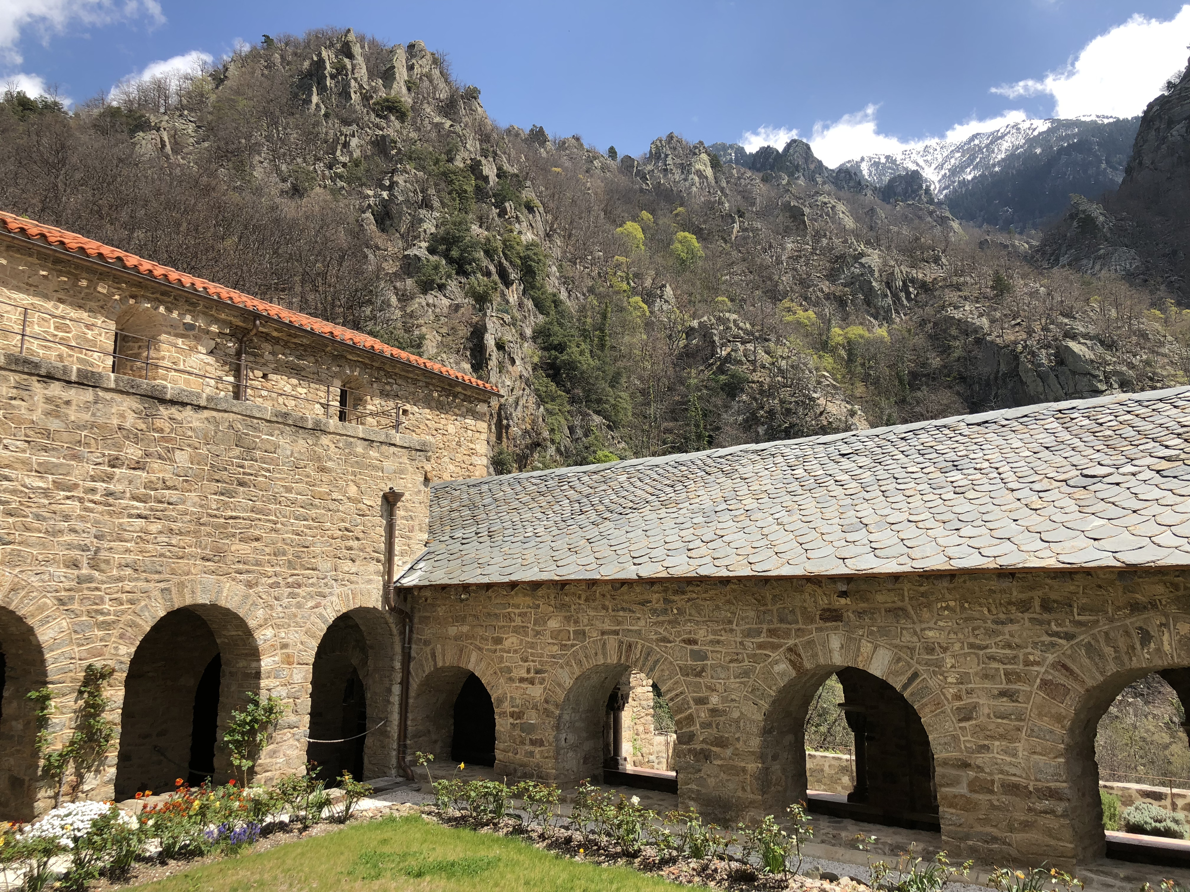 รูปถ่าย ฝรั่งเศส(France) แอบบีแซ็งมาร์แต็งดูกานีกู(Abbaye Saint Martin du Canigou) 2018-04 184