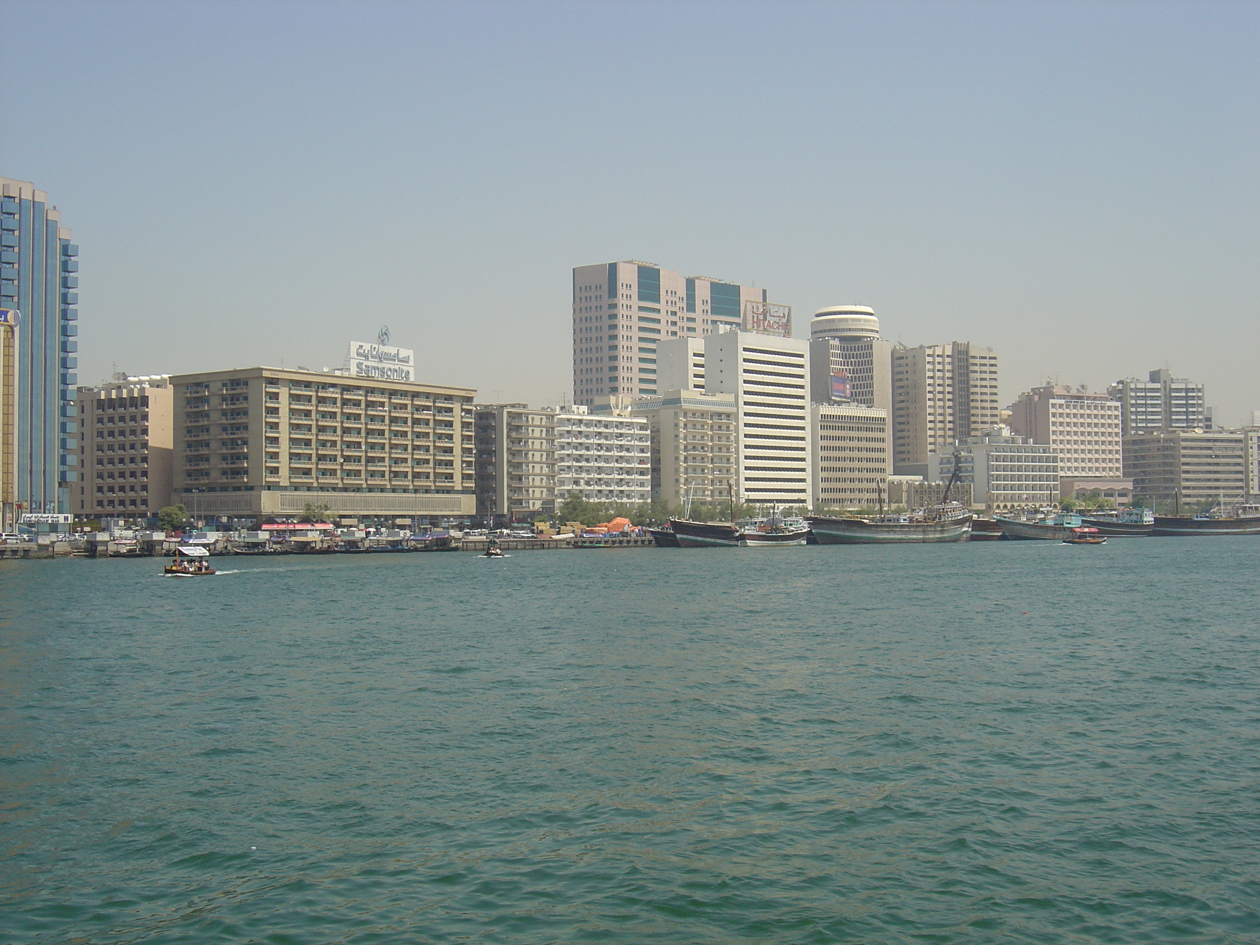 รูปถ่าย สหรัฐอาหรับเอมิเรตส์(United Arab Emirates) ดูไบ(Dubai) 2005-03 87