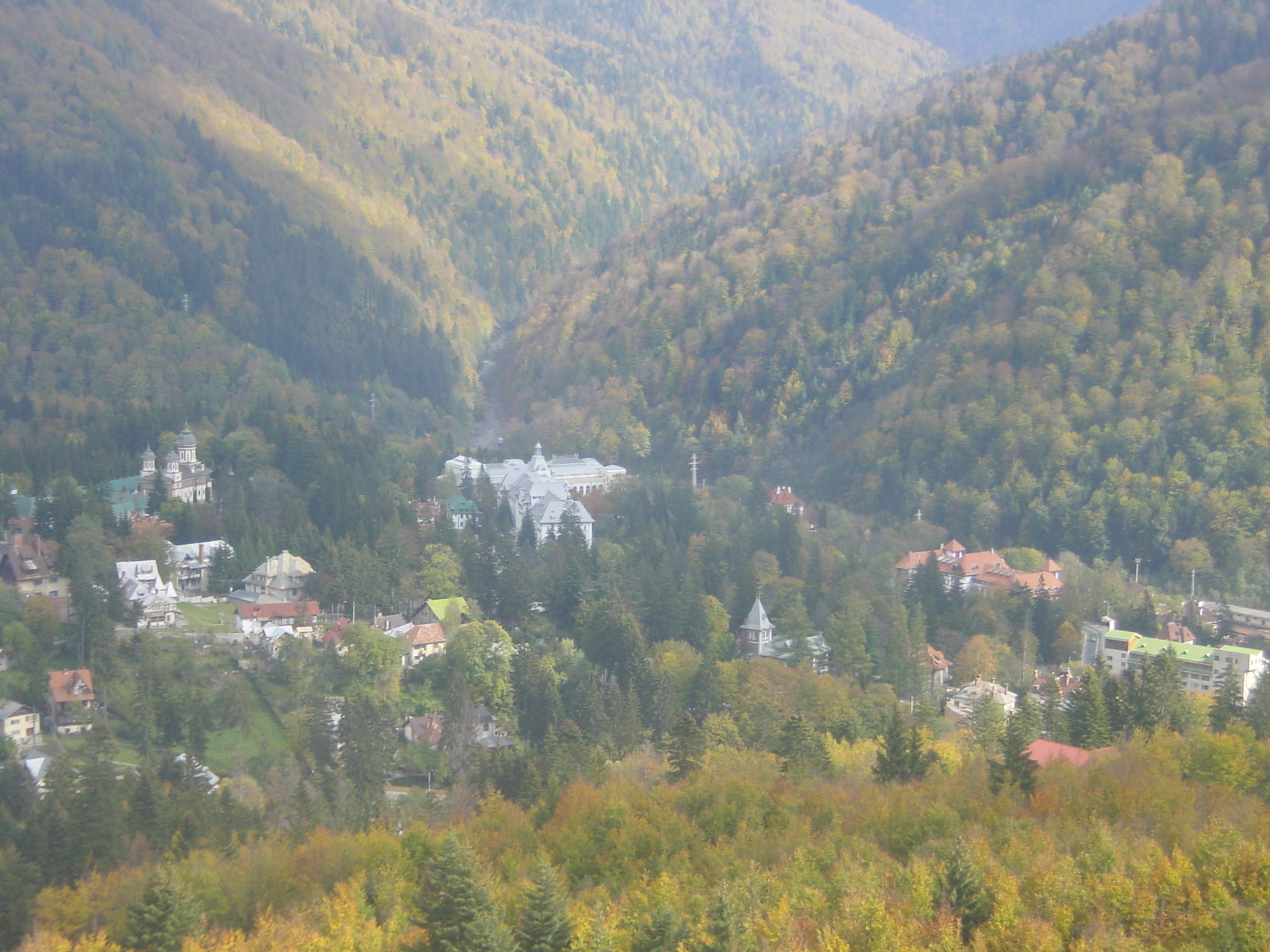 รูปถ่าย โรมาเนีย(Romania) สินายา(Sinaia) 2003-10 25