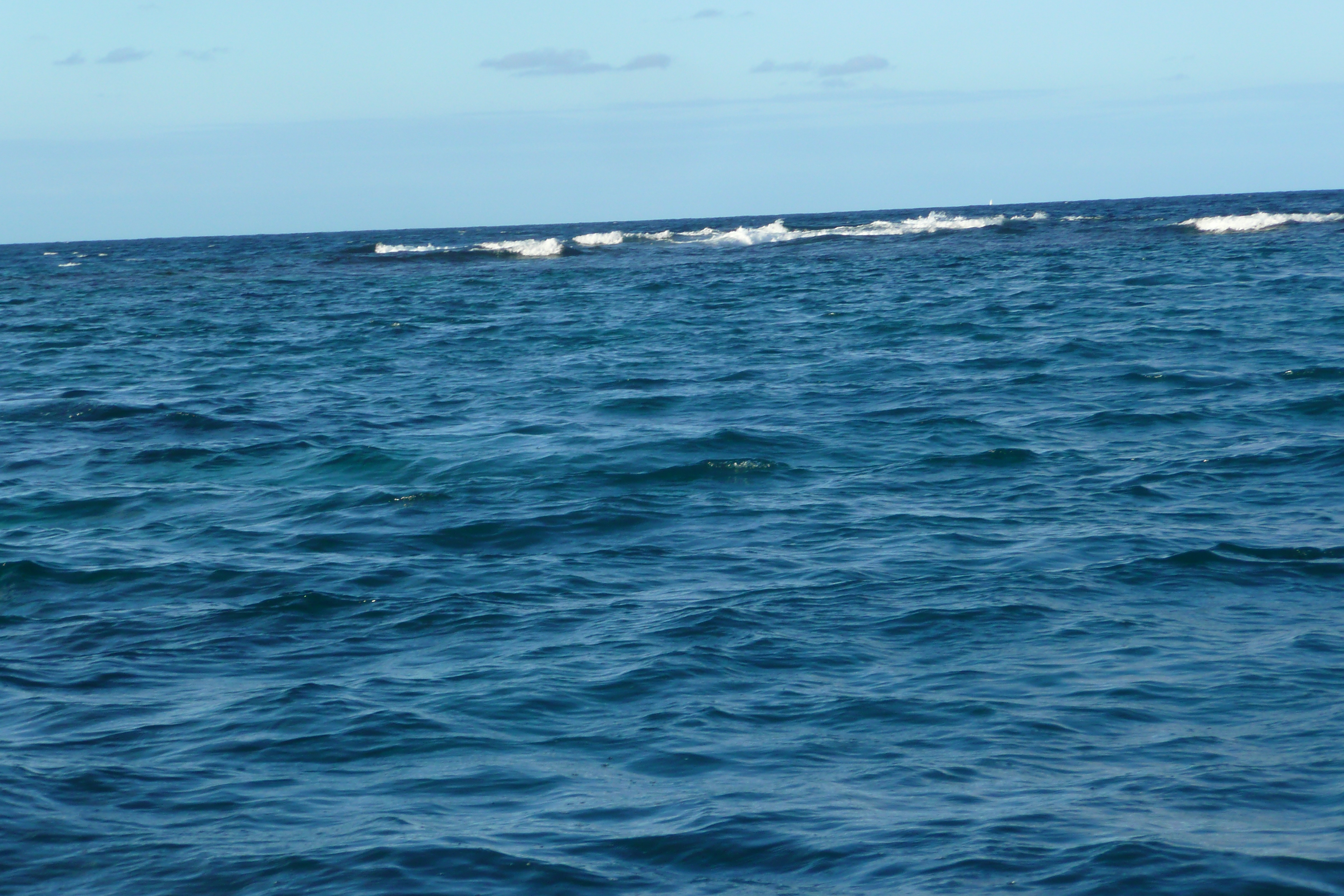 รูปถ่าย นิวแคลิโดเนีย(New Caledonia) เกาะลีฟู(Lifou) อ่าวชาโตบรีย็อง(Chateaubriand Bay) 2010-05 48