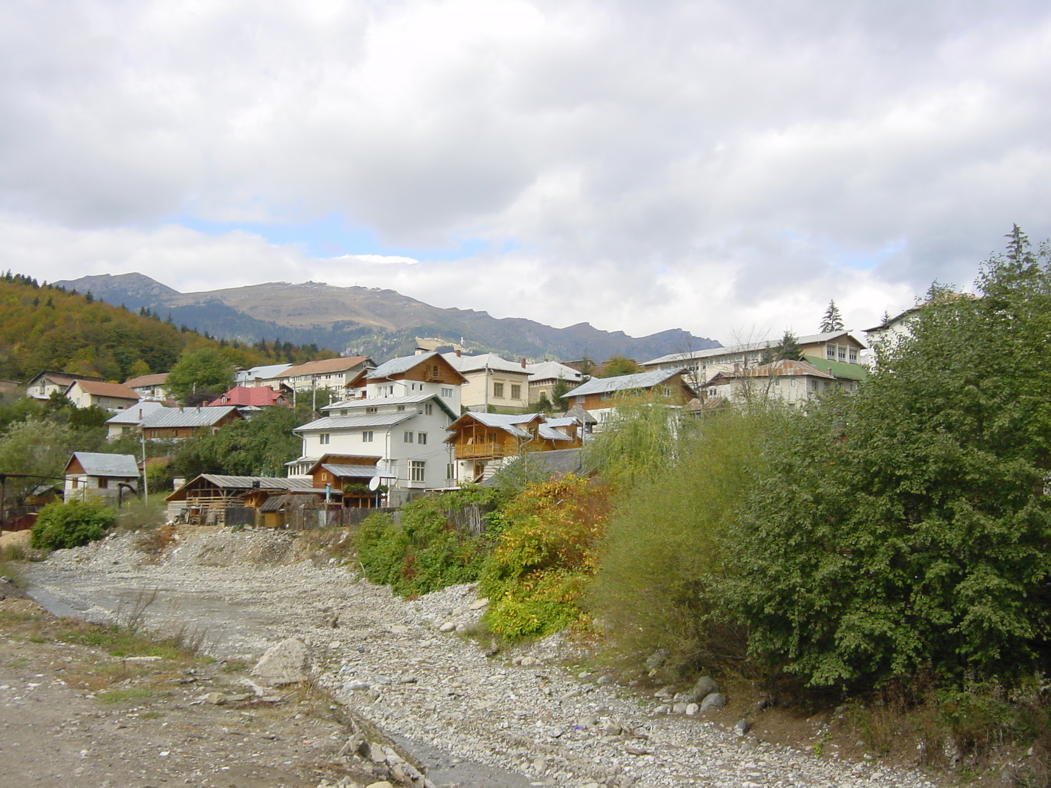 รูปถ่าย โรมาเนีย(Romania) สินายา(Sinaia) 2003-10 77