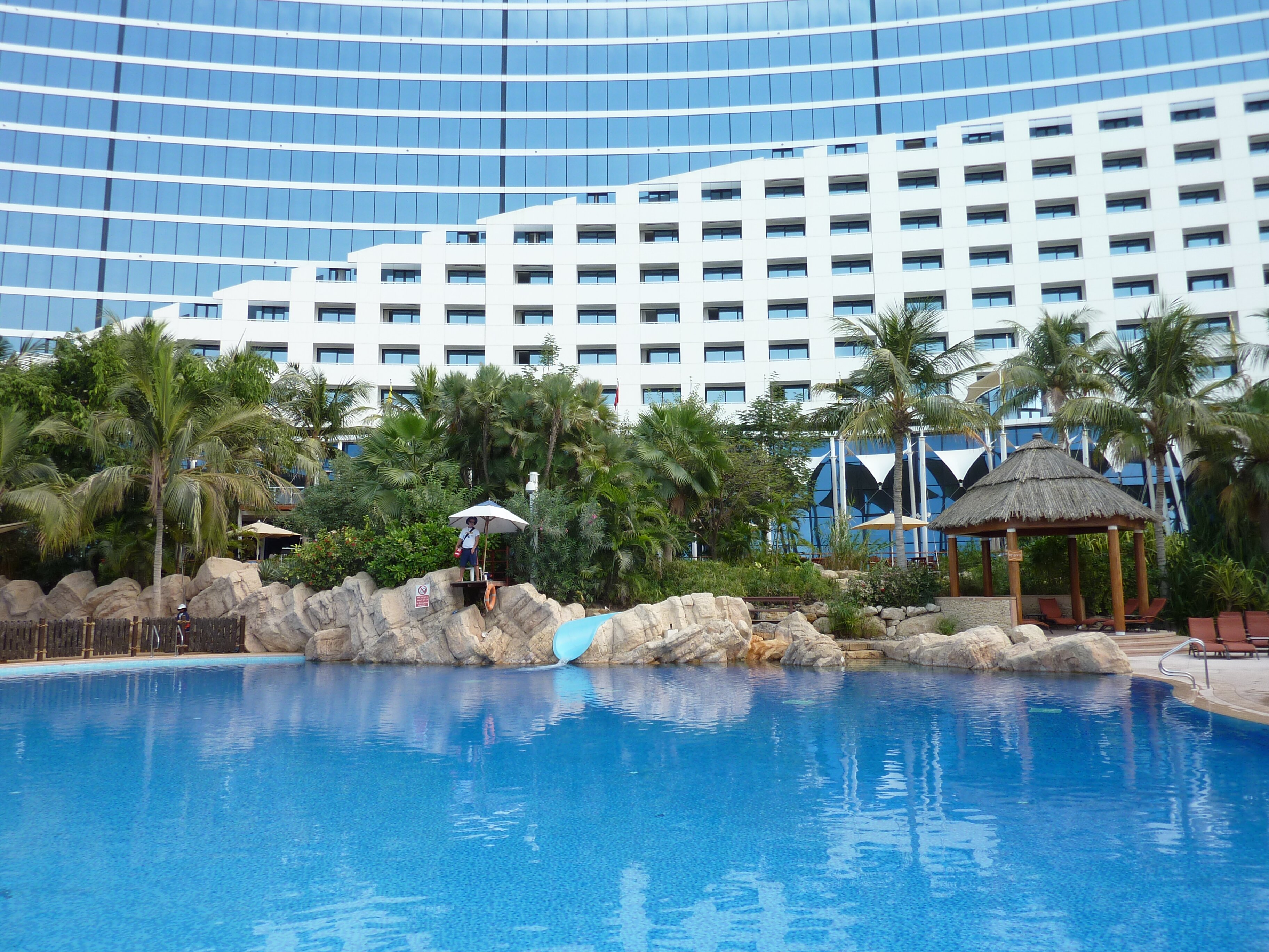 รูปถ่าย สหรัฐอาหรับเอมิเรตส์(United Arab Emirates) ดูไบ(Dubai) โรงแรมจูไมราห์บีช(Jumeirah Beach Hotel) 2009-12 29