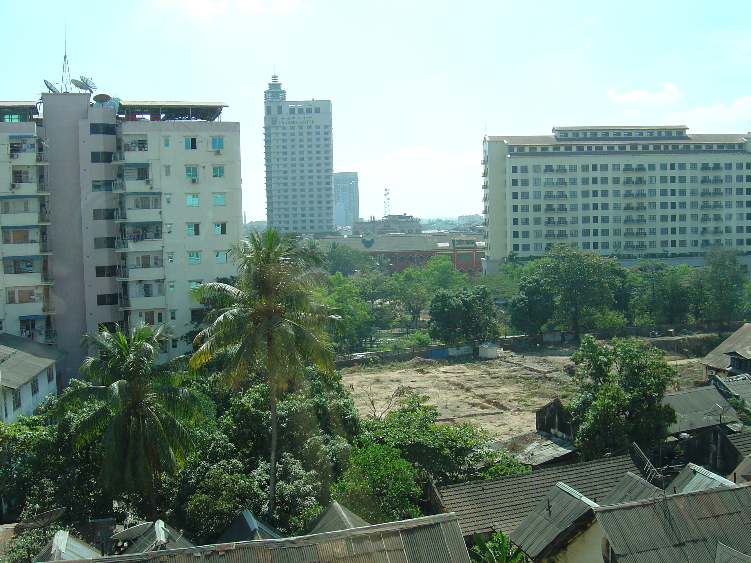 รูปถ่าย พม่า(Myanmar) ย่างกุ้ง(Yangon) 2005-01 86