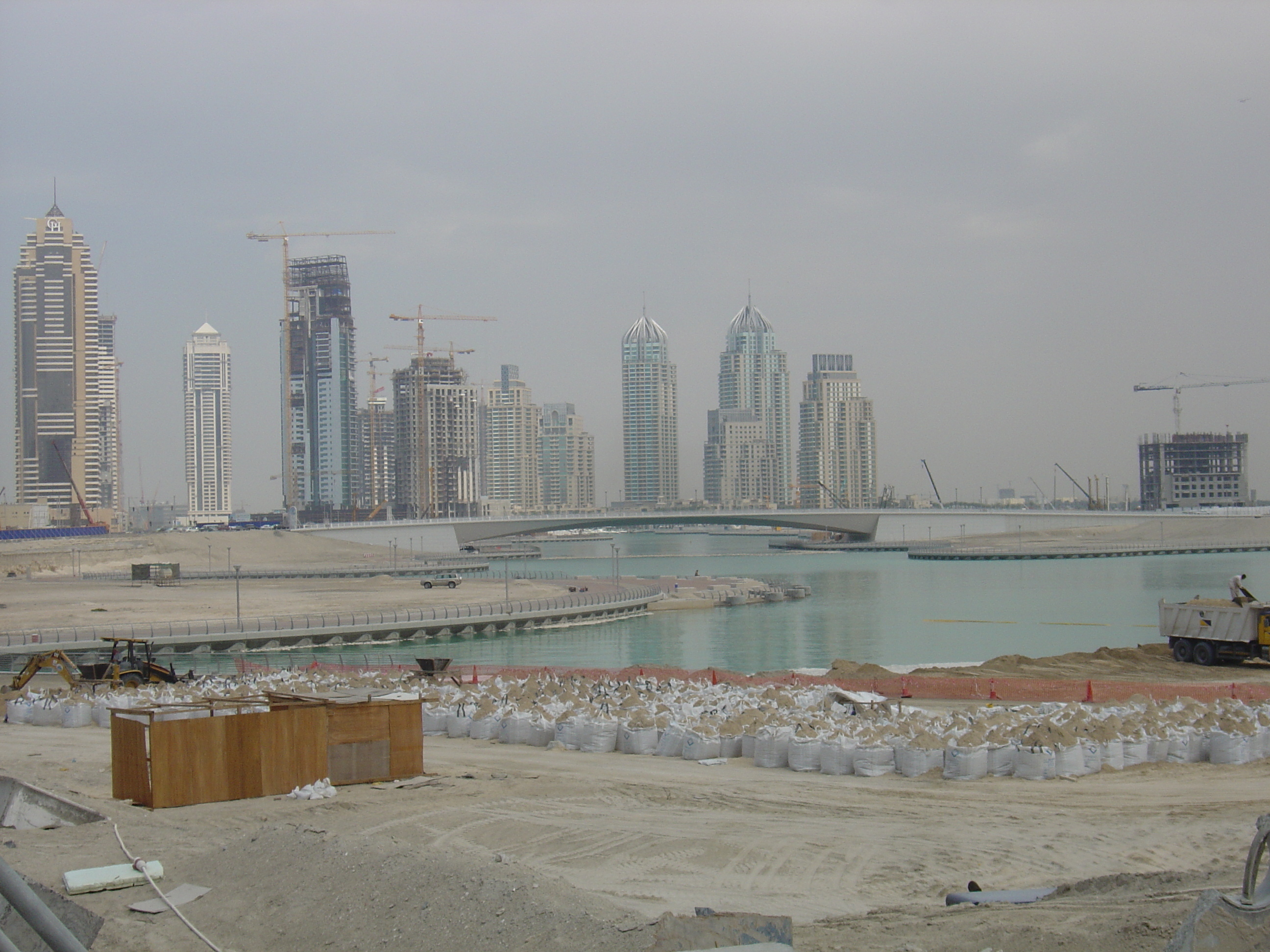 รูปถ่าย สหรัฐอาหรับเอมิเรตส์(United Arab Emirates) ดูไบ(Dubai) หาดจุมัยเราะห์(Jumeirah Beach) 2005-03 29