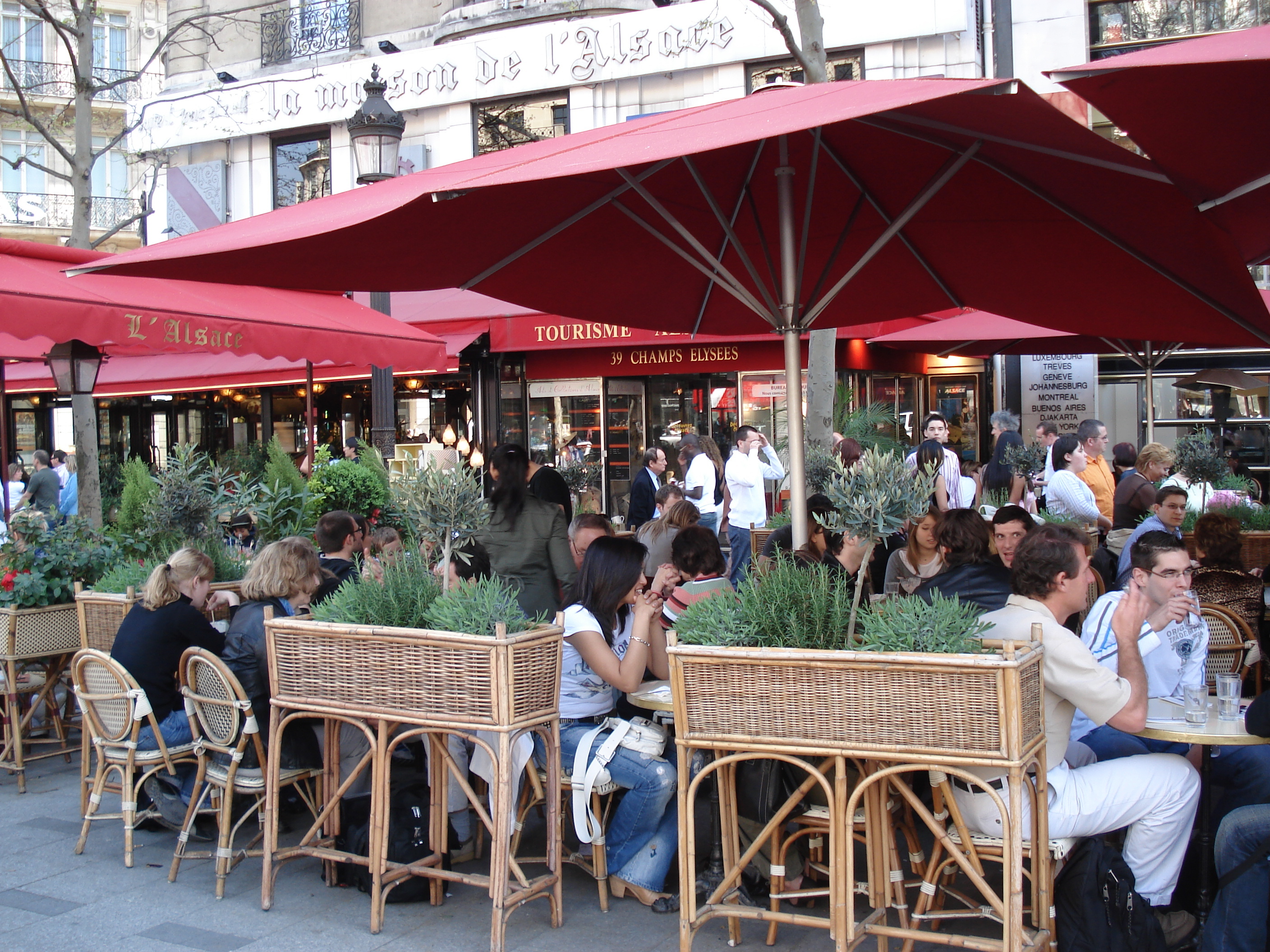 รูปถ่าย ฝรั่งเศส(France) ปารีส(Paris) ช็องเซลีเซ(Champs Elysees) 2006-04 10