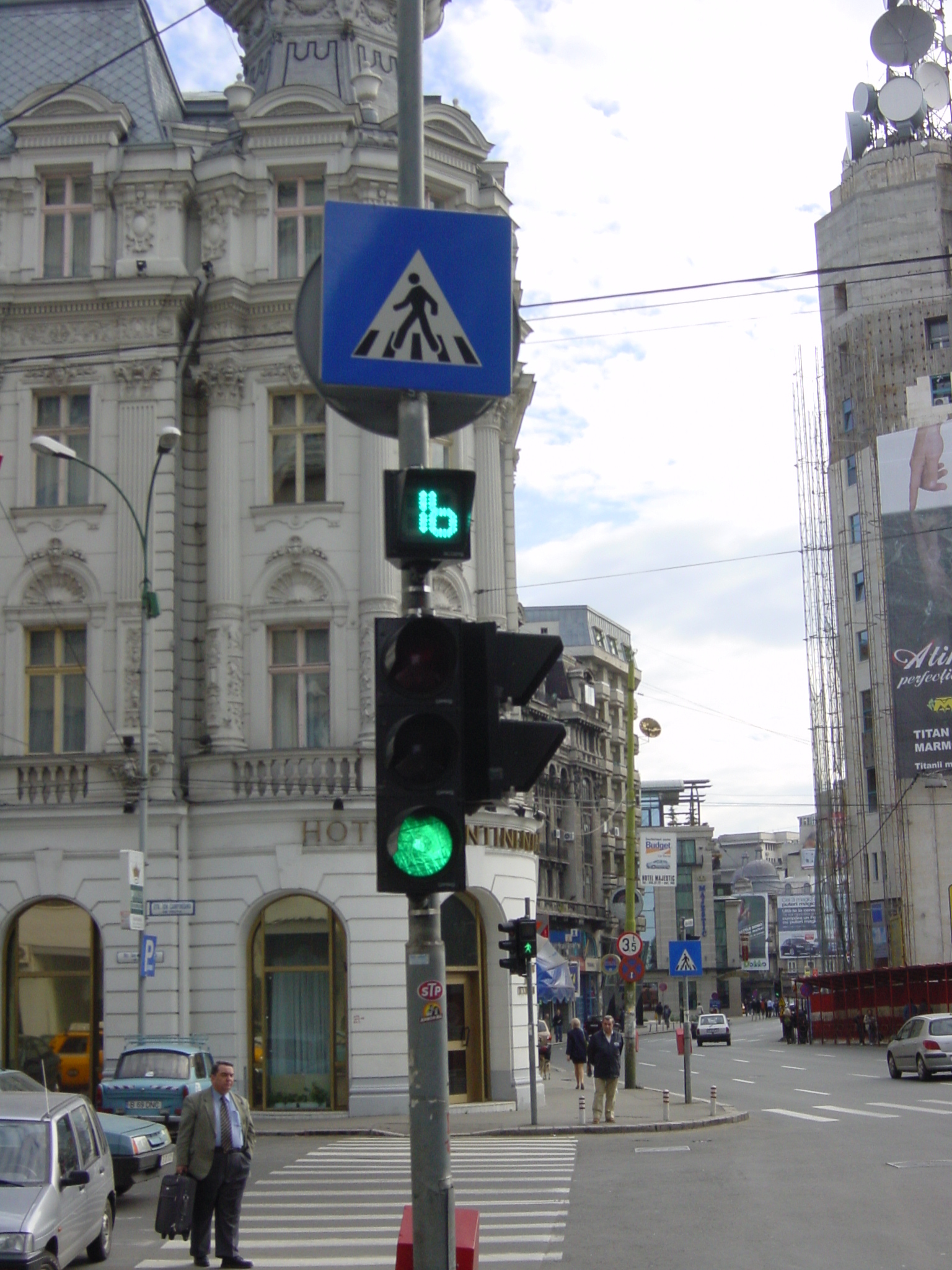 รูปถ่าย โรมาเนีย(Romania) บูคาเรสต์(Bucharest) โรงแรมคอนติเนนตัล(Continental Hotel) 2003-10 19