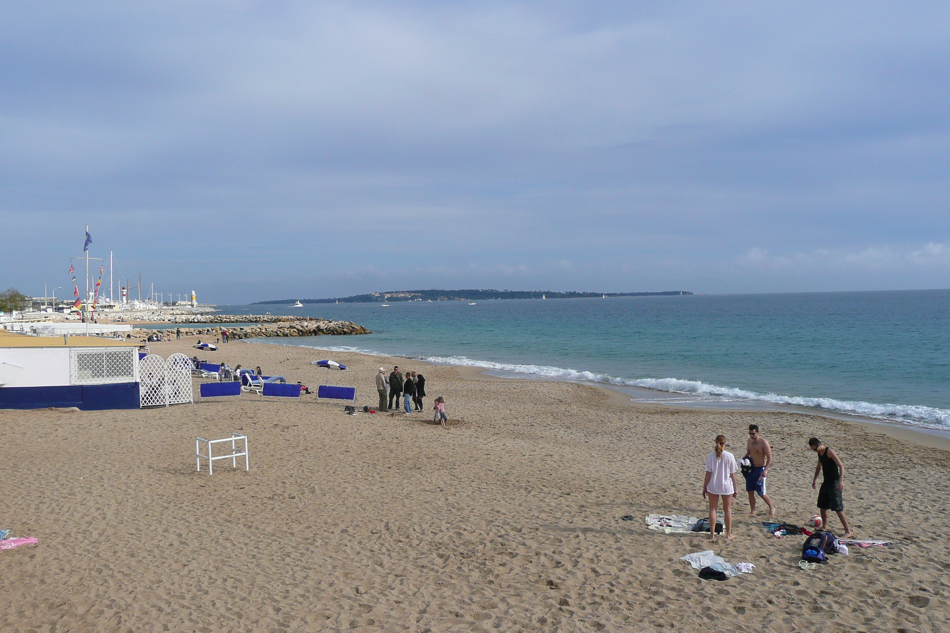 รูปถ่าย ฝรั่งเศส(France) คานส์(Cannes) หาดดูมีดี(Plage du midi) 2008-03 4