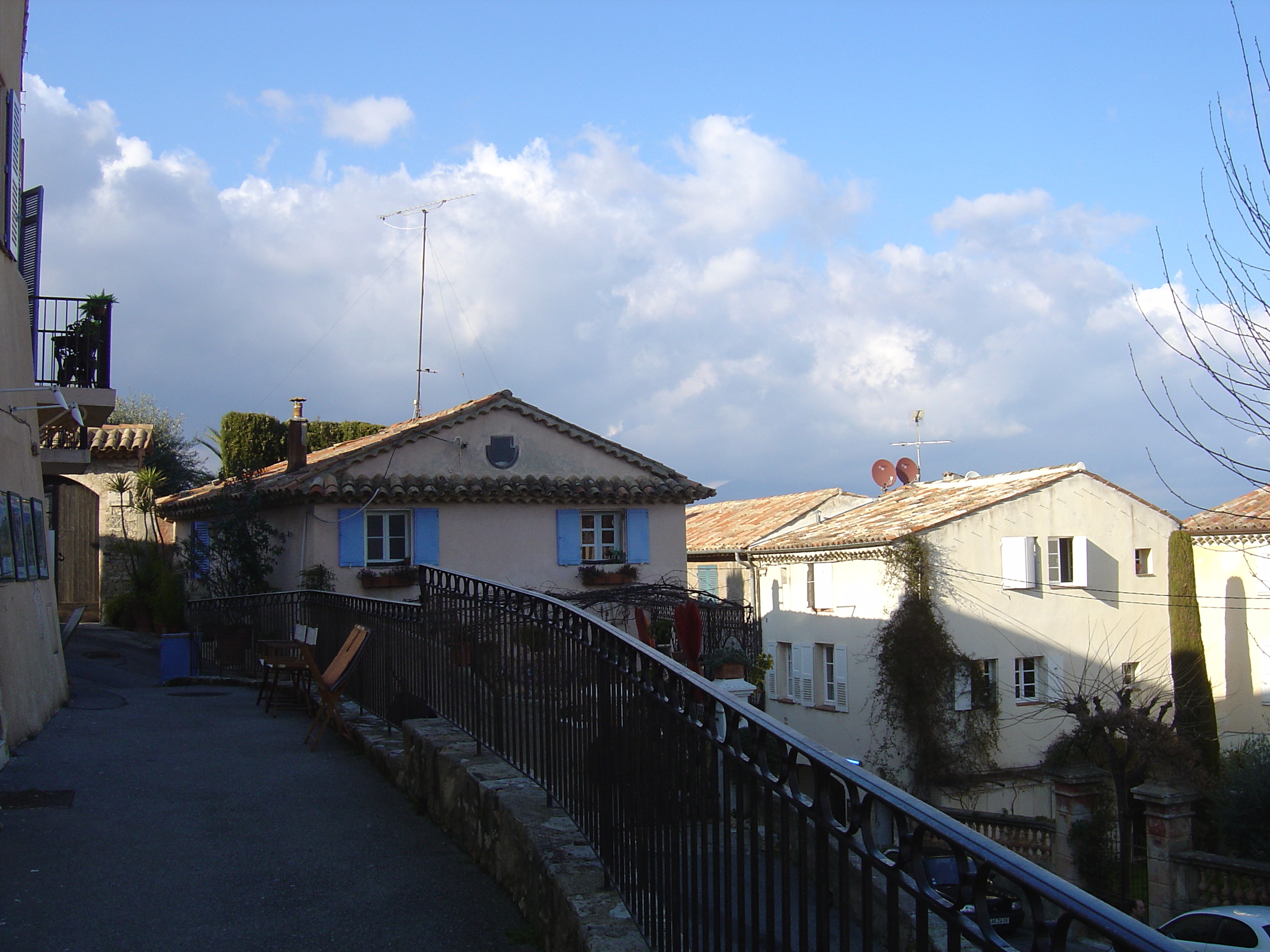 รูปถ่าย ฝรั่งเศส(France) มูแก็งส์(Mougins) 2006-02 12