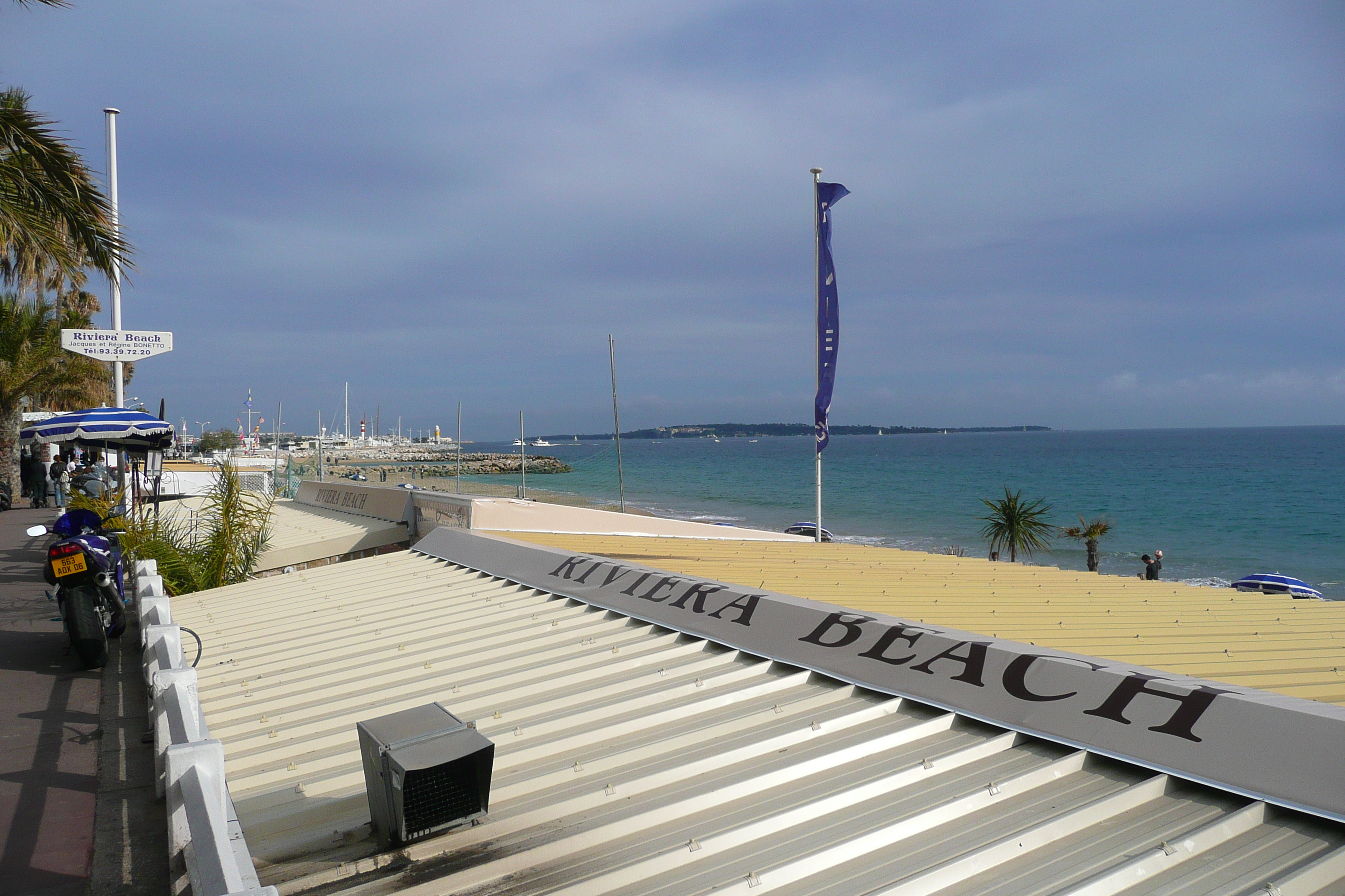 รูปถ่าย ฝรั่งเศส(France) คานส์(Cannes) หาดดูมีดี(Plage du midi) 2008-03 20