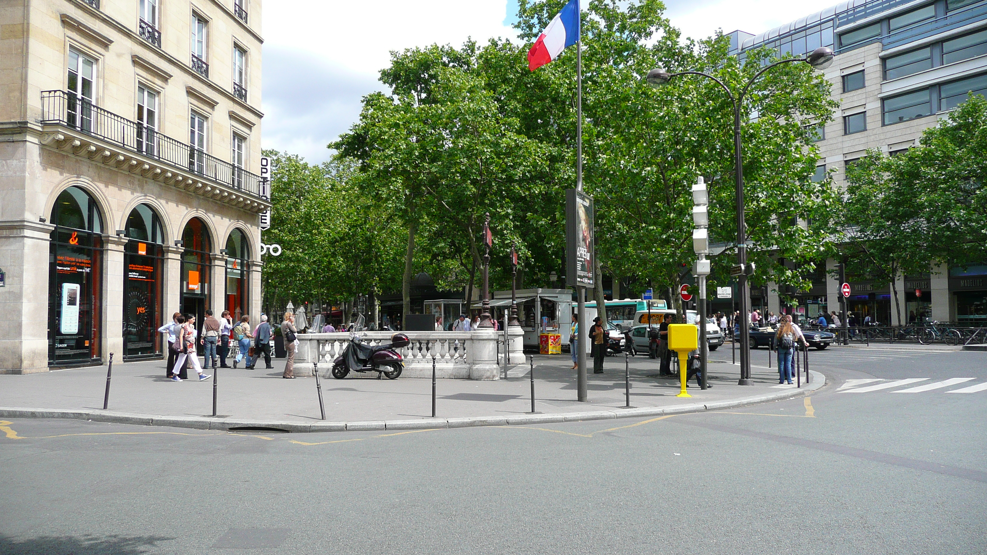 รูปถ่าย ฝรั่งเศส(France) ปารีส(Paris) โบสถ์ลามาเดอแลน(La Madeleine) 2007-05 43