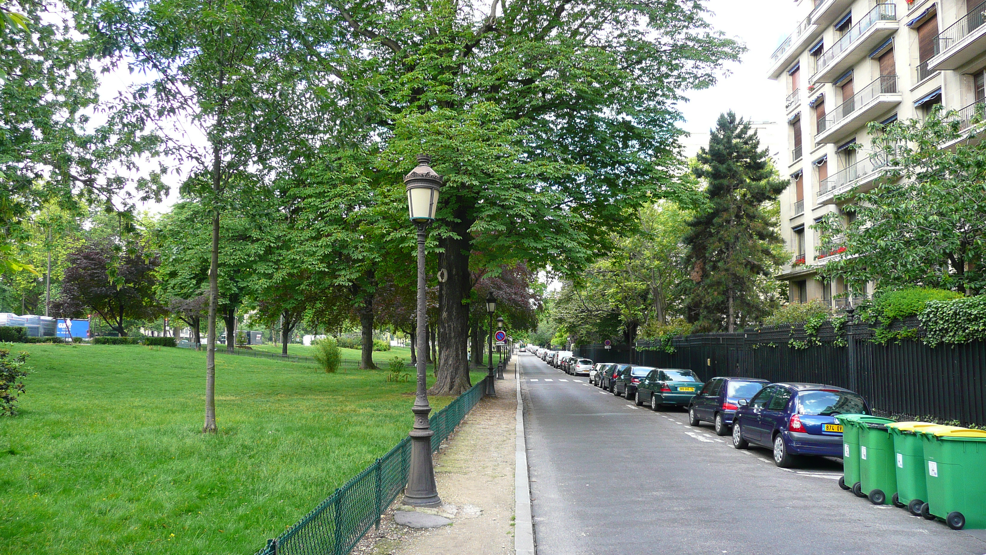 รูปถ่าย ฝรั่งเศส(France) ปารีส(Paris) ถนนฟอช(Avenue Foch) 2007-06 173