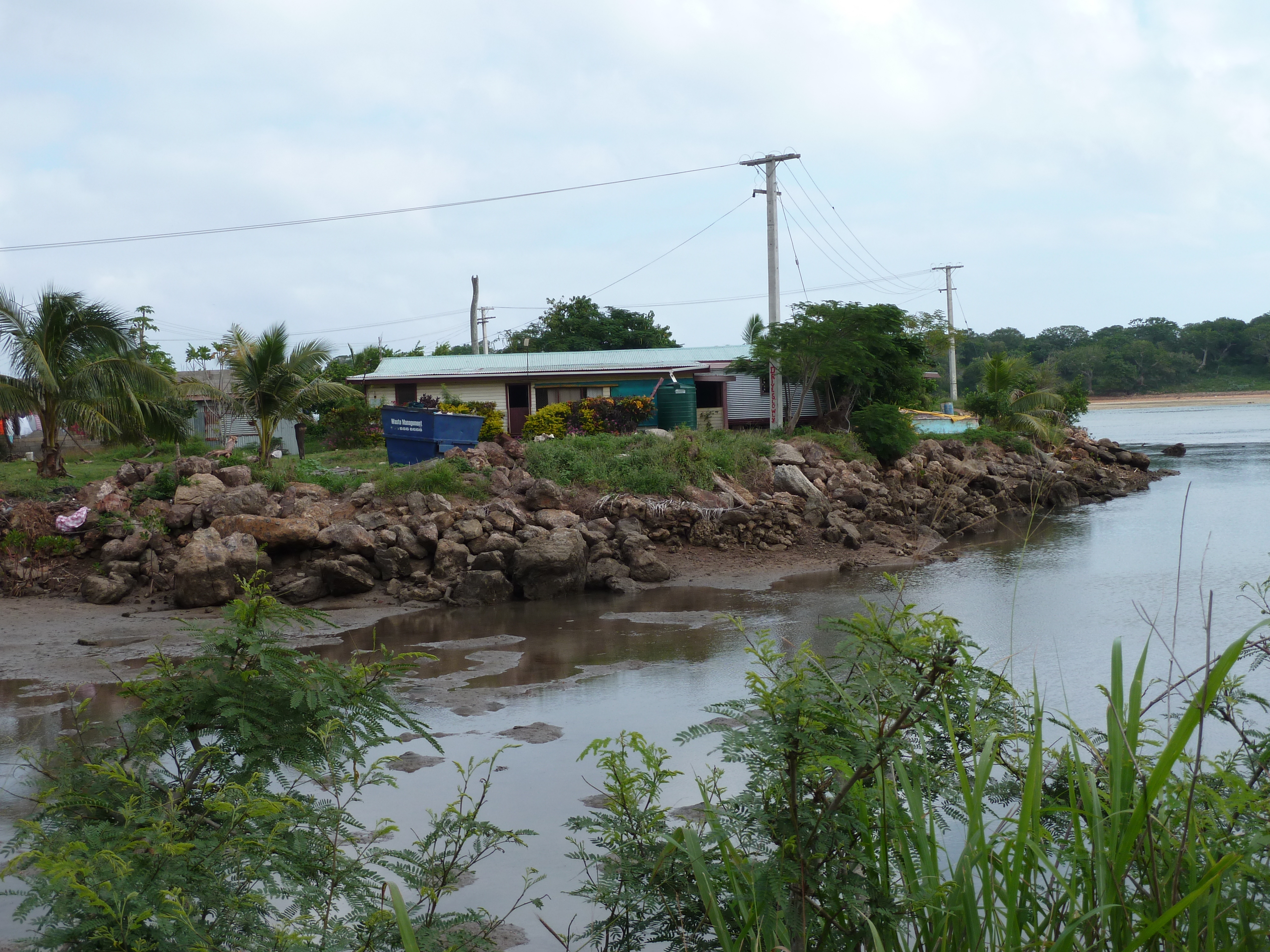รูปถ่าย ฟิจิ(Fiji) ถนนจากนาดีไปนาตาโดลา(Nadi to Natadola road) 2010-05 63