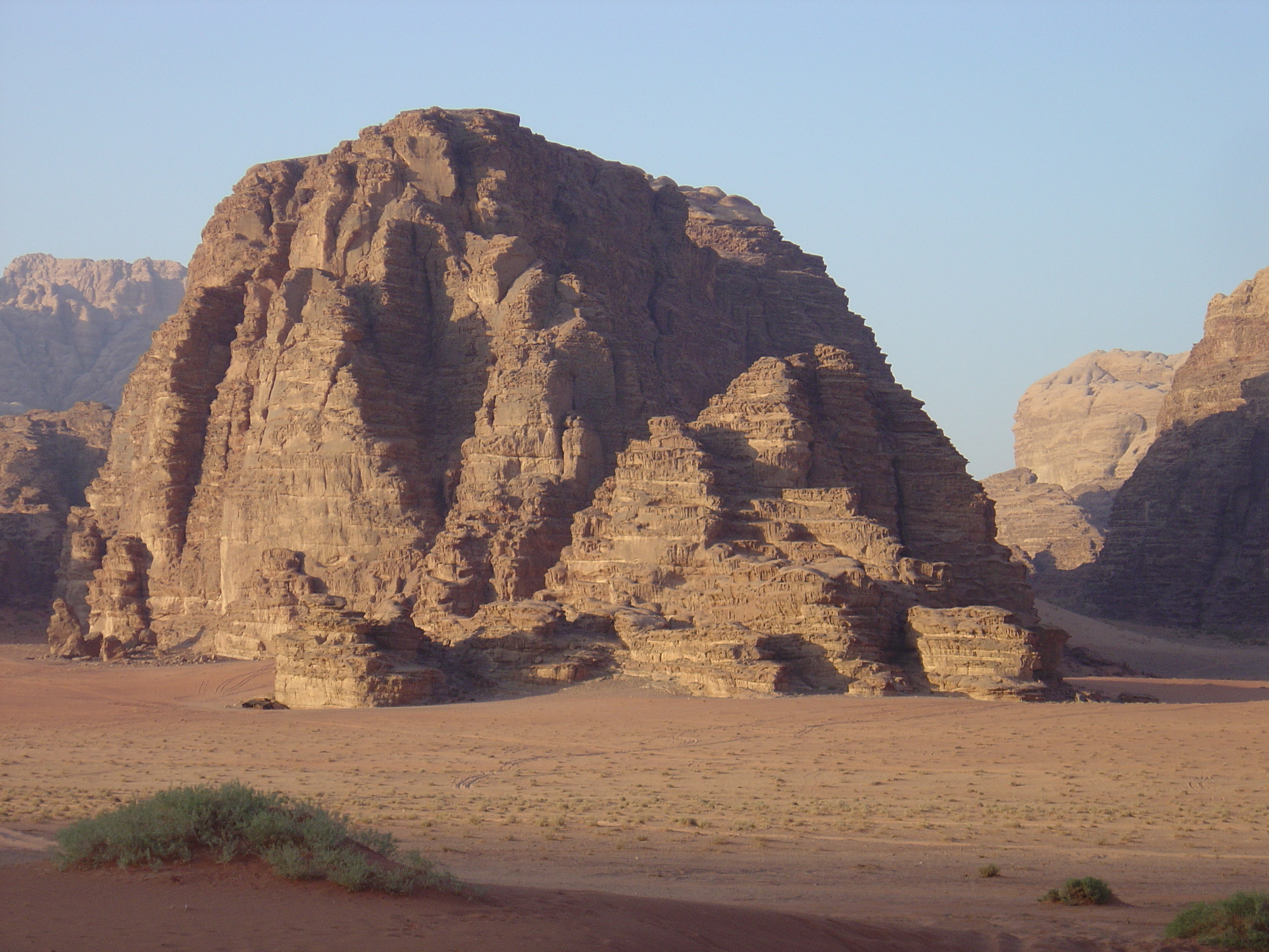 รูปถ่าย จอร์แดน(Jordan) ทะเลทรายวาดีรัม(Wadi Rum Desert) 2004-10 15