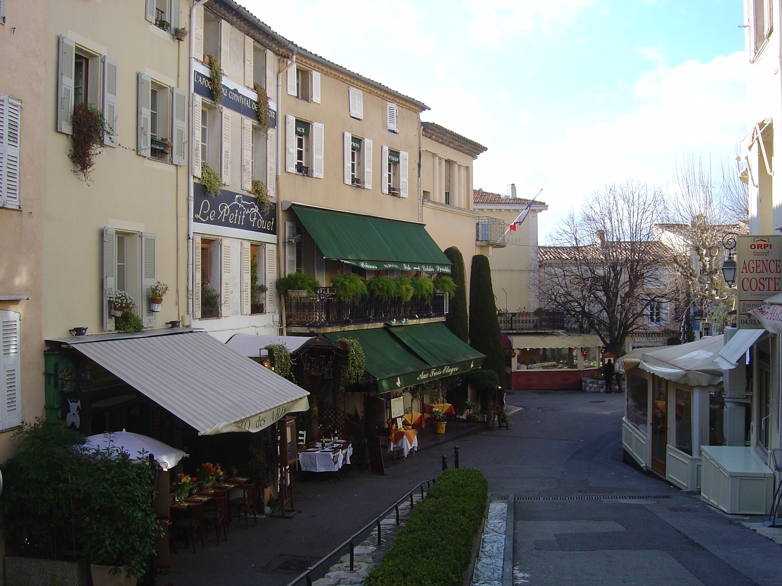 รูปถ่าย ฝรั่งเศส(France) มูแก็งส์(Mougins) 2006-02 27