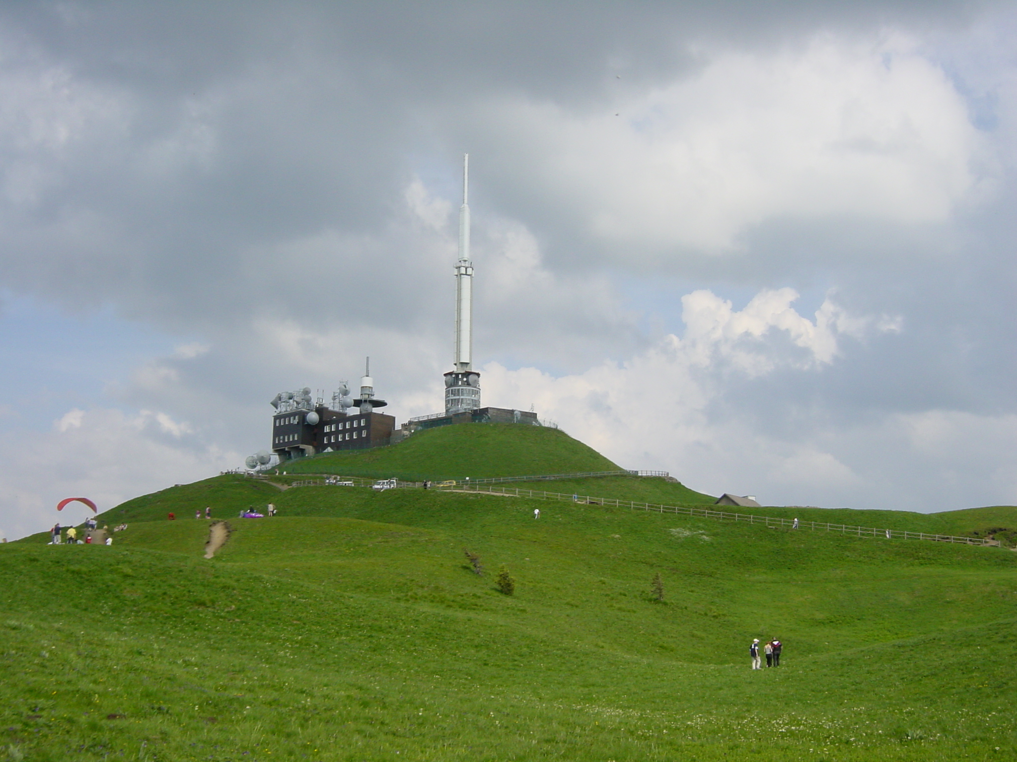 รูปถ่าย ฝรั่งเศส(France) ภูเขาปุย-เดอ-โดม(Puy de Dome) 2003-05 25