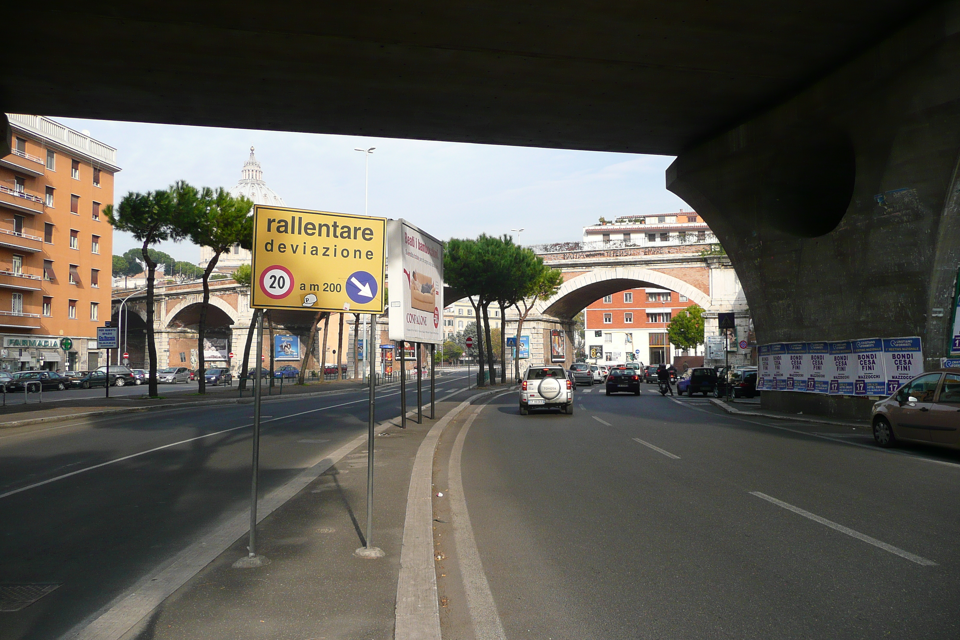 รูปถ่าย อิตาลี(Italy) โรม(Rome) ถนนเกรโกรีโอที่ 7(Via Gregorio VII) 2007-11 53