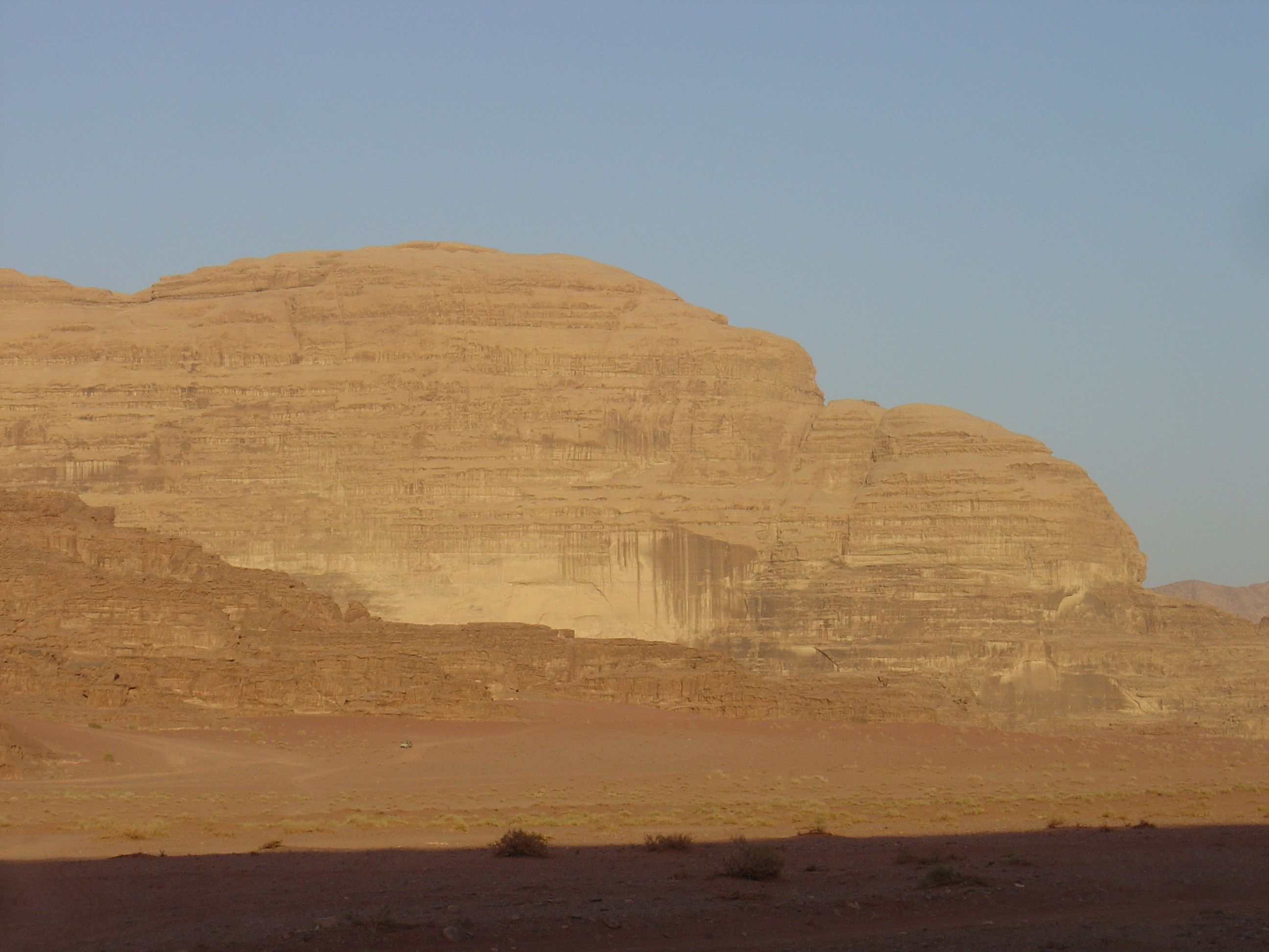 รูปถ่าย จอร์แดน(Jordan) ทะเลทรายวาดีรัม(Wadi Rum Desert) 2004-10 96